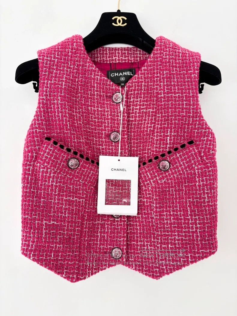 Chanel Chanel Berry-coloured stitched velvet vest Size XXS / US 00 / IT 34 - 1 Thumbnail