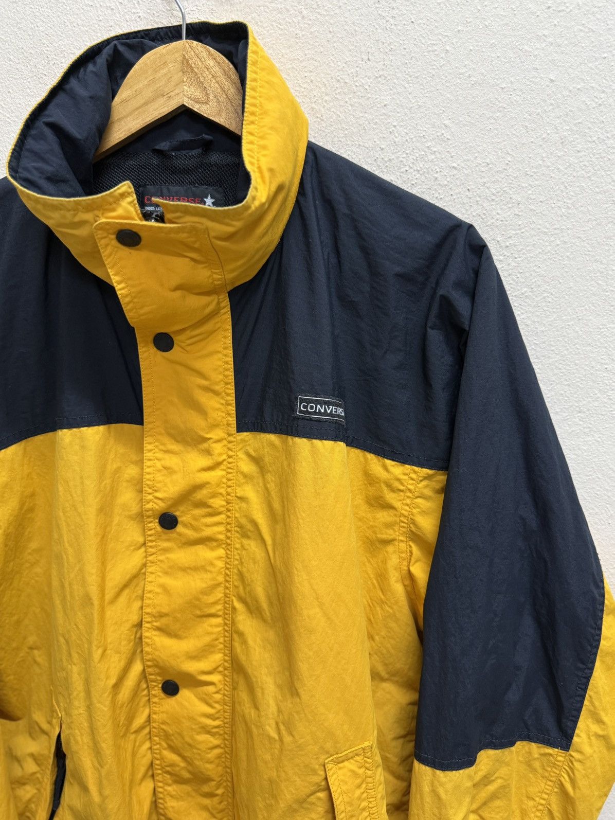 Converse Vintage Converse Outdoor Jacket Hiden Hoodie Size US L / EU 52-54 / 3 - 18 Thumbnail