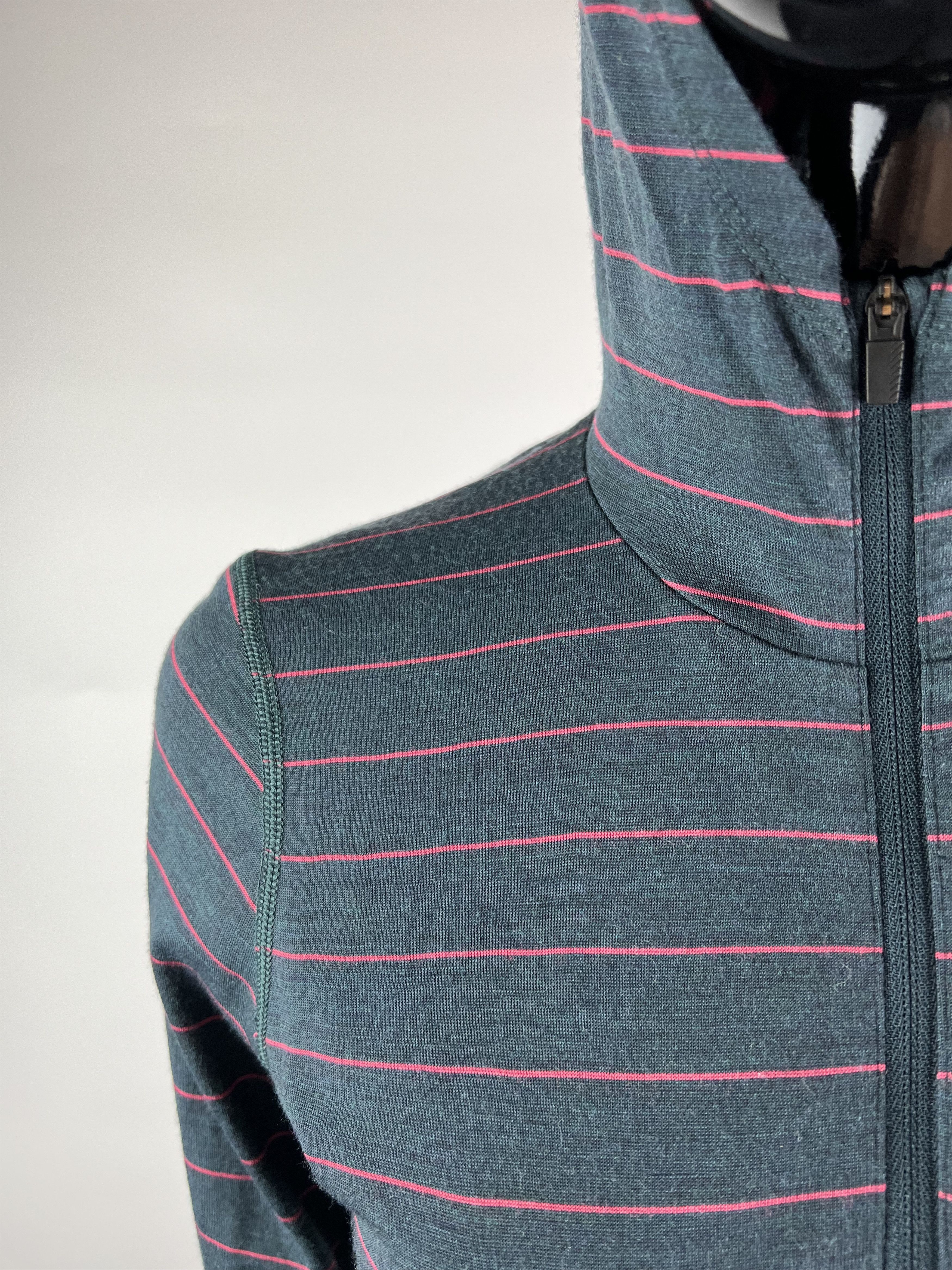 Icebreaker Icebreaker Merino Women's Striped Hooded Long Sleeve Size S Size S / US 4 / IT 40 - 4 Thumbnail