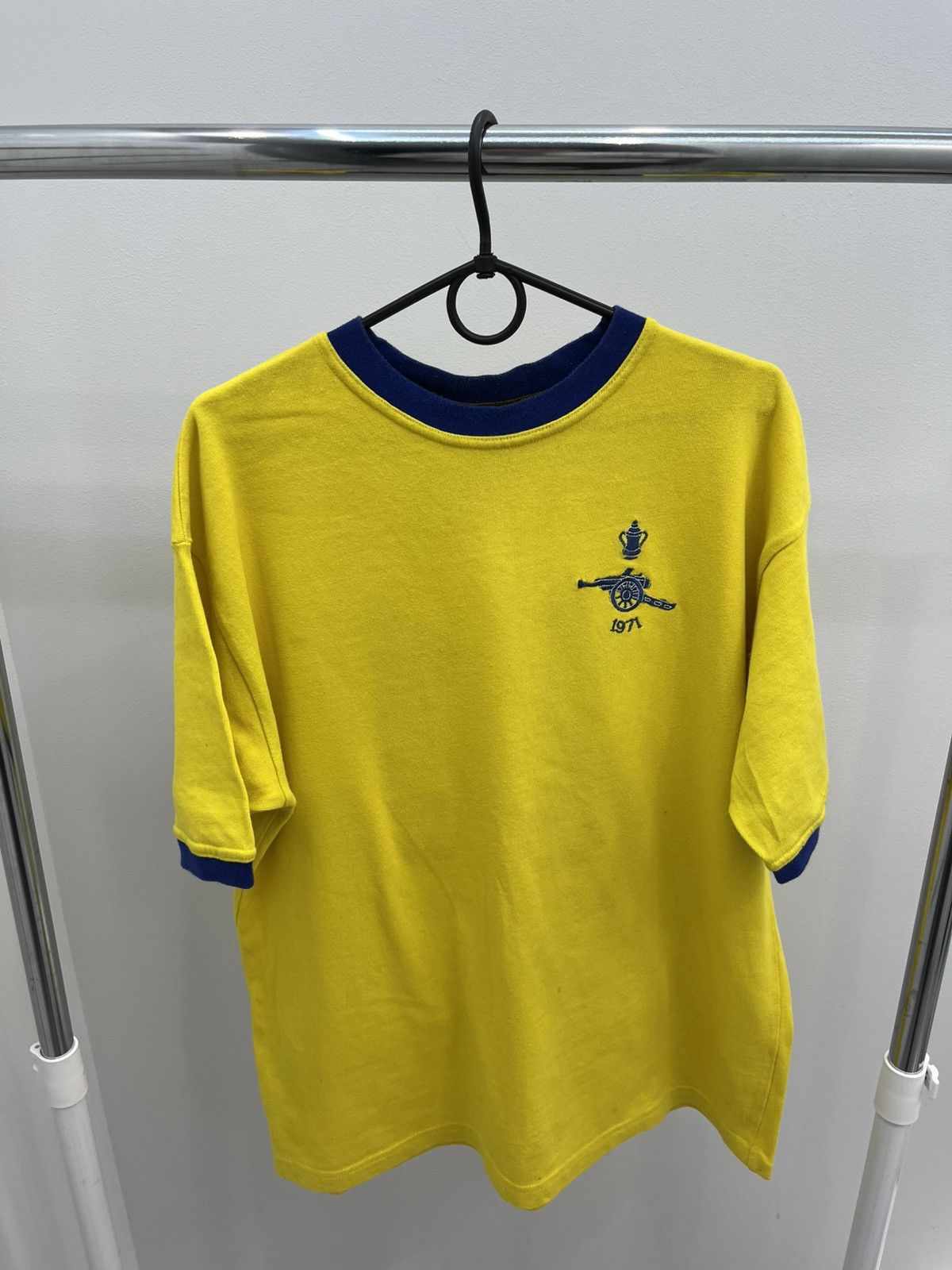 Vintage Vintage 90s 1971 Arsenal London 11 Charlie George Jersey Tee Size US XL / EU 56 / 4 - 1 Thumbnail