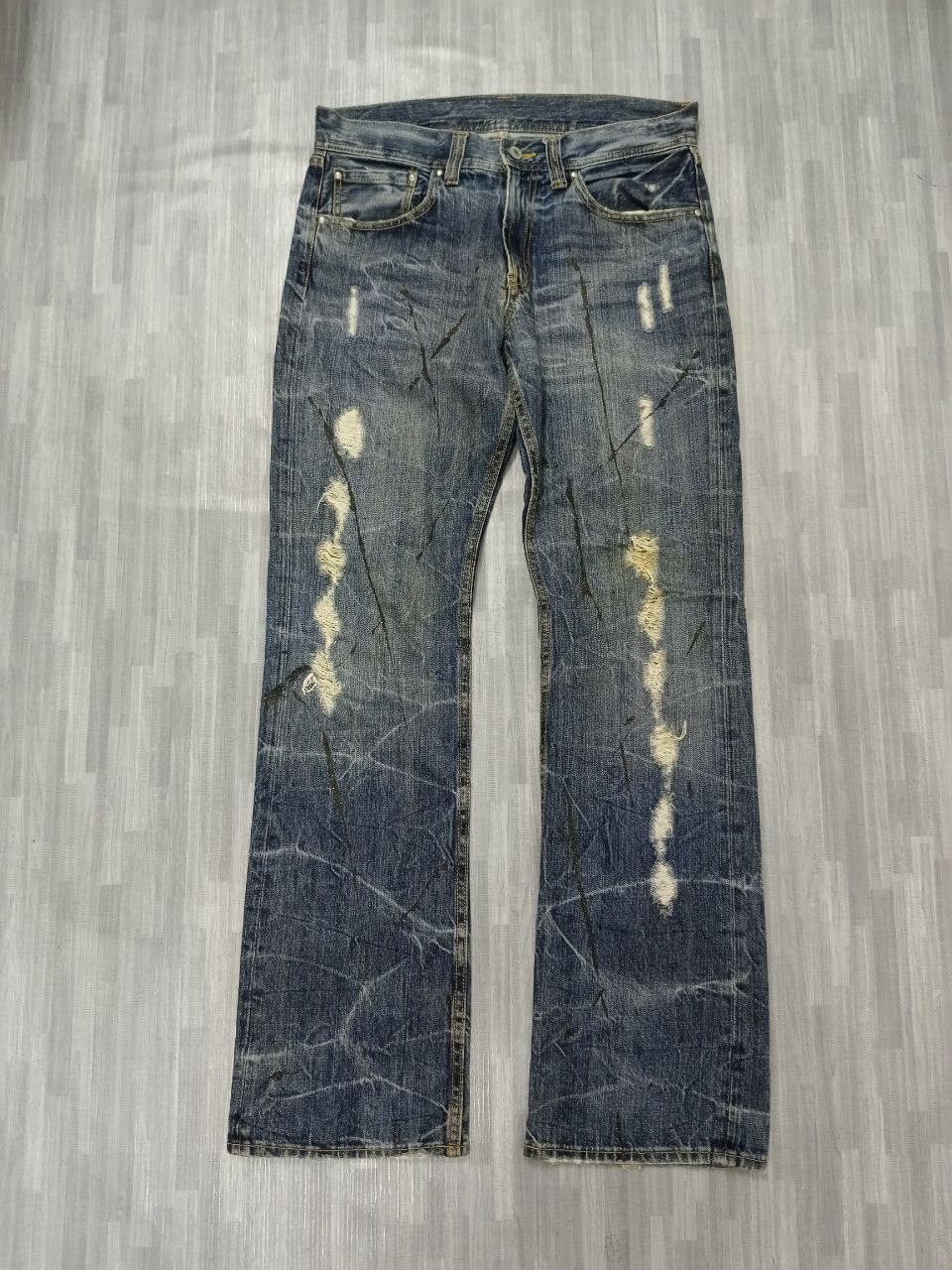Japanese Brand FLARE SICK RIPED SPLATTED UNBRANS DENIM PANTS Size US 32 / EU 48 - 2 Thumbnail