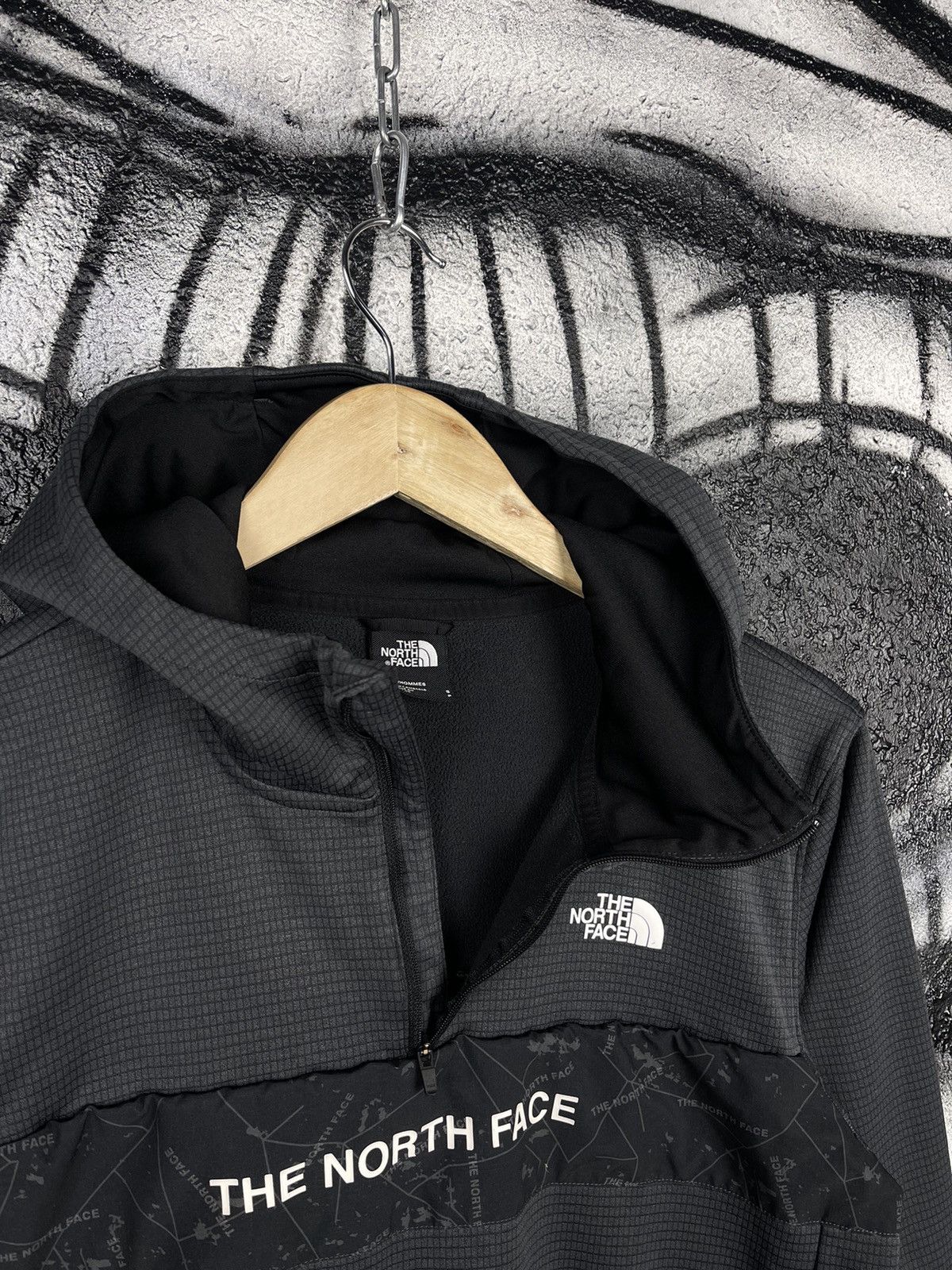 The North Face The North Face Front Logo Grey Hoodie Men’s Size Small Size US S / EU 44-46 / 1 - 6 Thumbnail