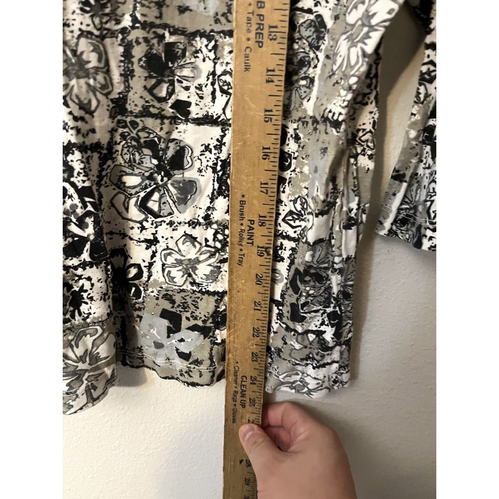 Habitat Habitat Blouse to Live In Lagenlook Paisley Print 3/4 Sleeve Black White V-Neck Pullover Sz S Womens Bohemian Tunic Regular Size Type Size S / US 4 / IT 40 - 4 Thumbnail