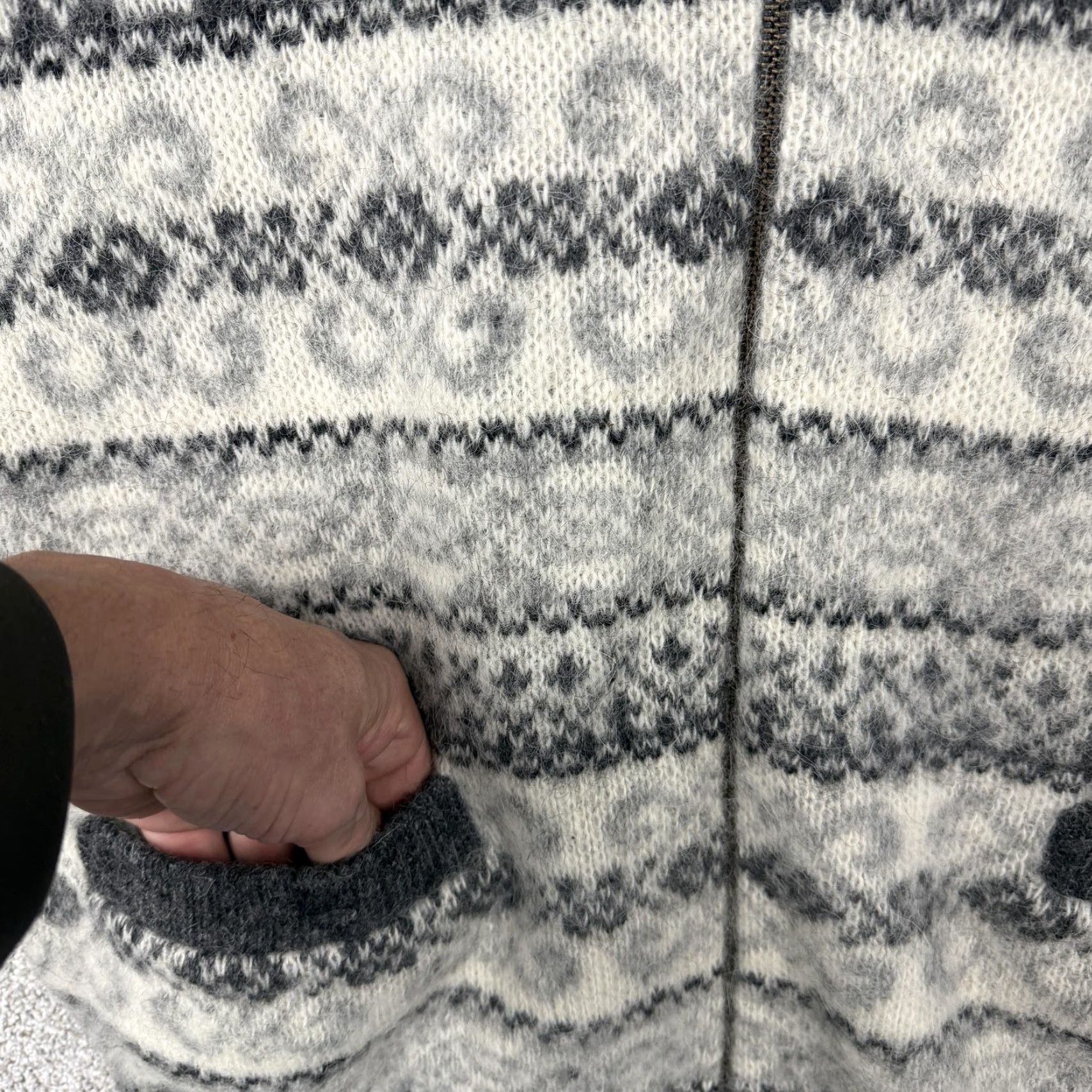 Vintage VTG Freyja Sweater Mens XL Gray Wool Nordic Fair Isle 90s Full Zip Pockets Heavyweight Mock Neck - Size US XL / EU 56 / 4 - 5 Thumbnail