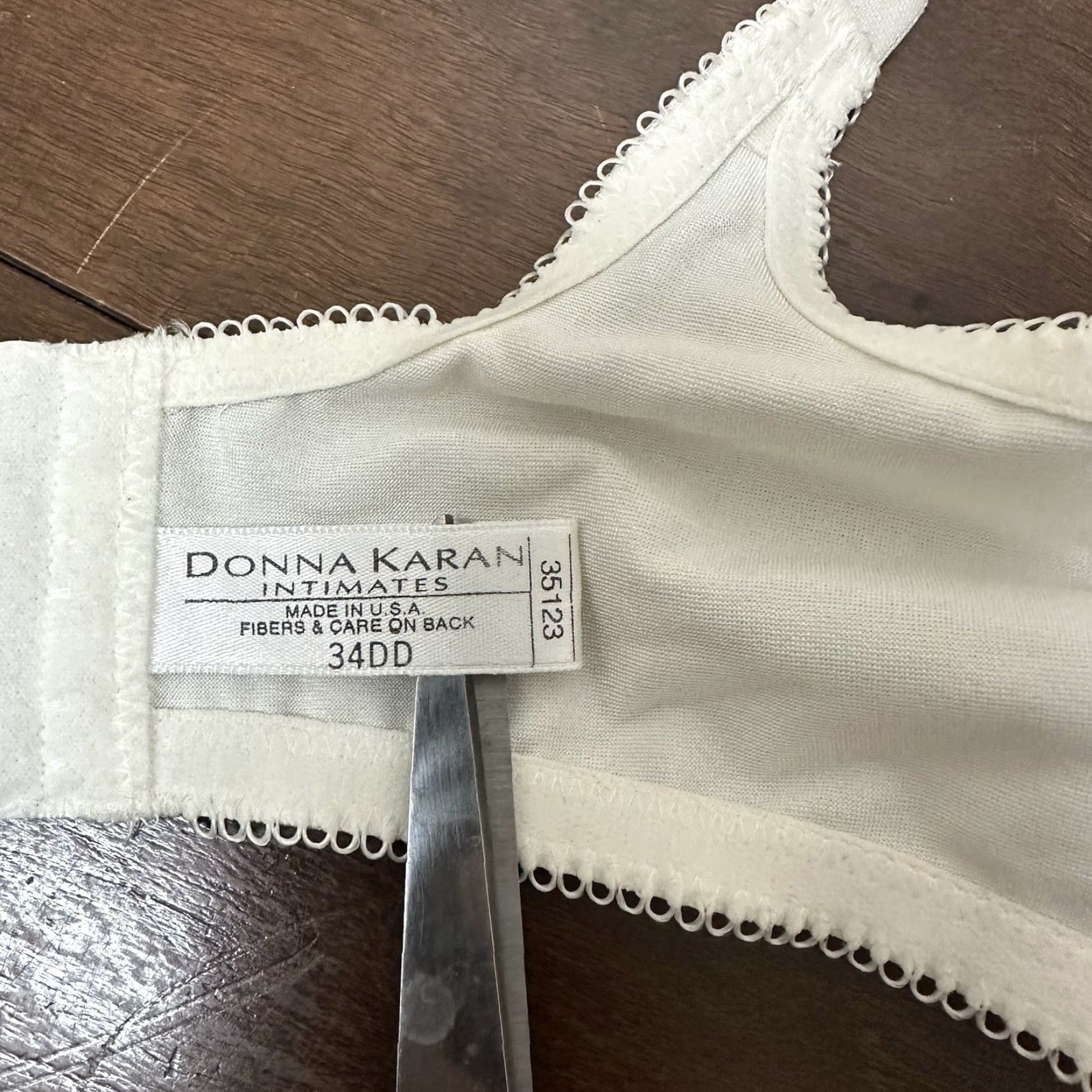 Donna Karan VINTAGE Donna Karan Lace Nylon Bullet Bra 34DD USA NEW NOS Ivory Pin Up Womens 34DD Size ONE SIZE - 7 Thumbnail