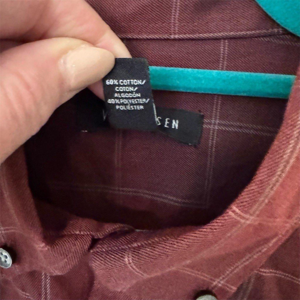 Van Heusen Van Heusen Dress Shirt Mens L 16-16 1/2 Burgundy Windowpane Size US L / EU 52-54 / 3 - 5 Thumbnail