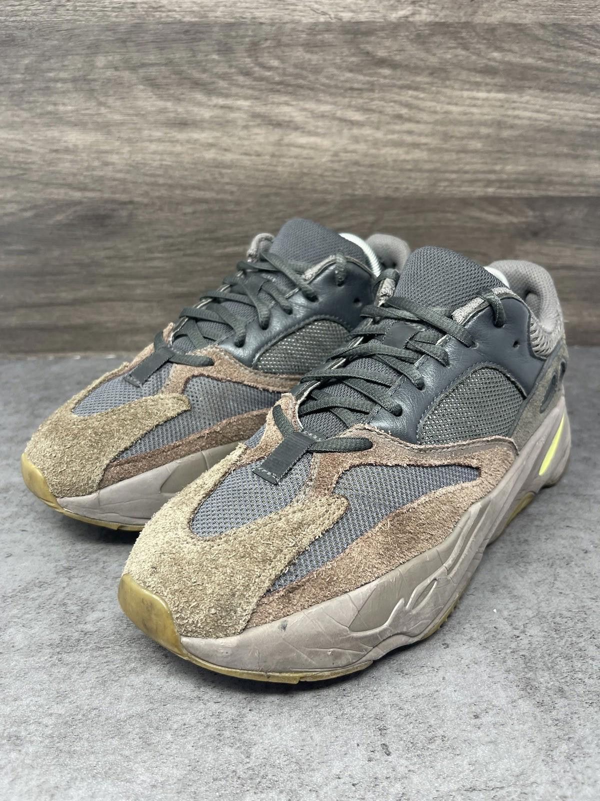 Adidas Adidas Yeezy Boost 700 Mauve Size 7 Mens Brown Sneakers Size US 7 / EU 40 - 2 Thumbnail