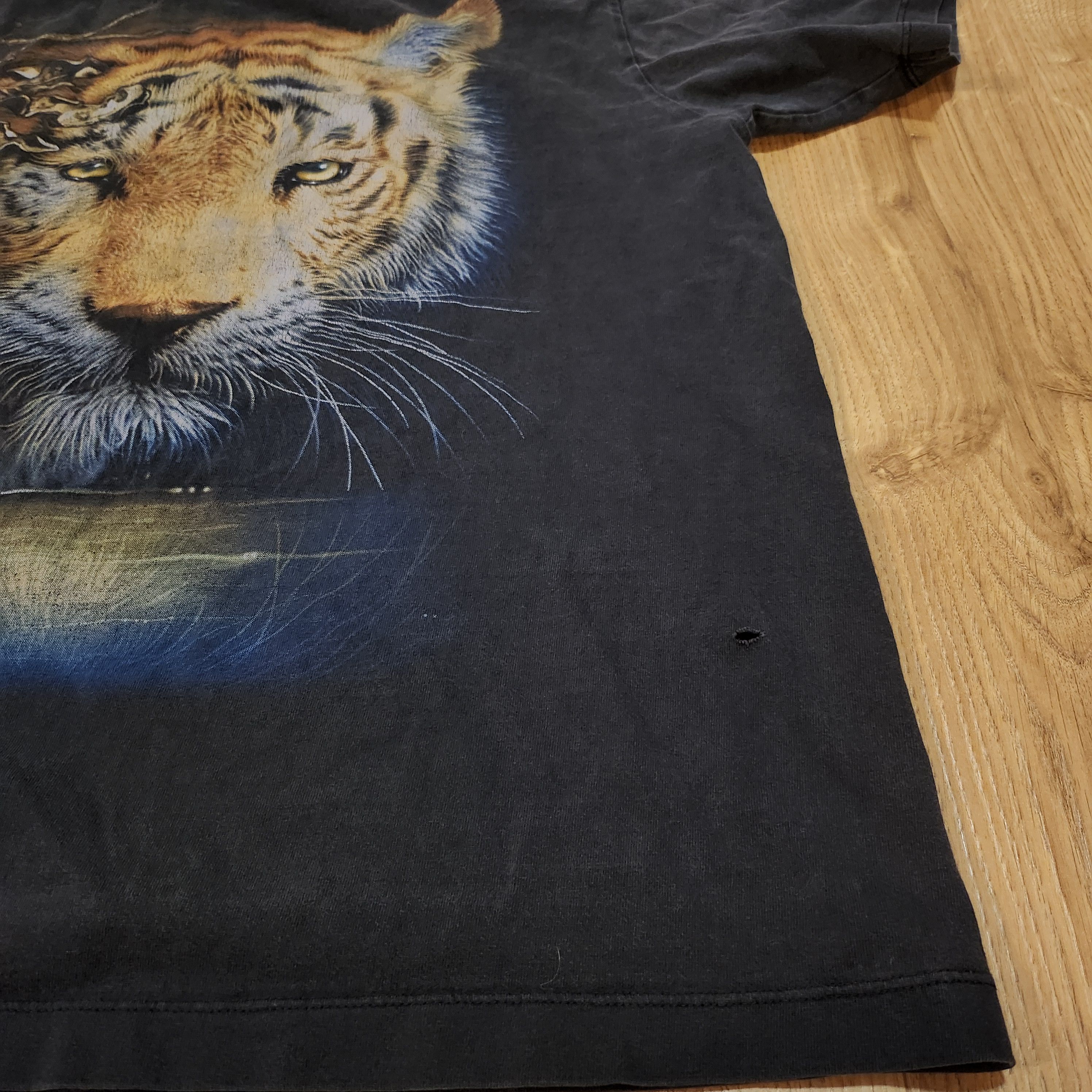 Japanese Brand × Vintage Rook Mange Vintage Tiger Washed Tshirt Size US L / EU 52-54 / 3 - 5 Thumbnail