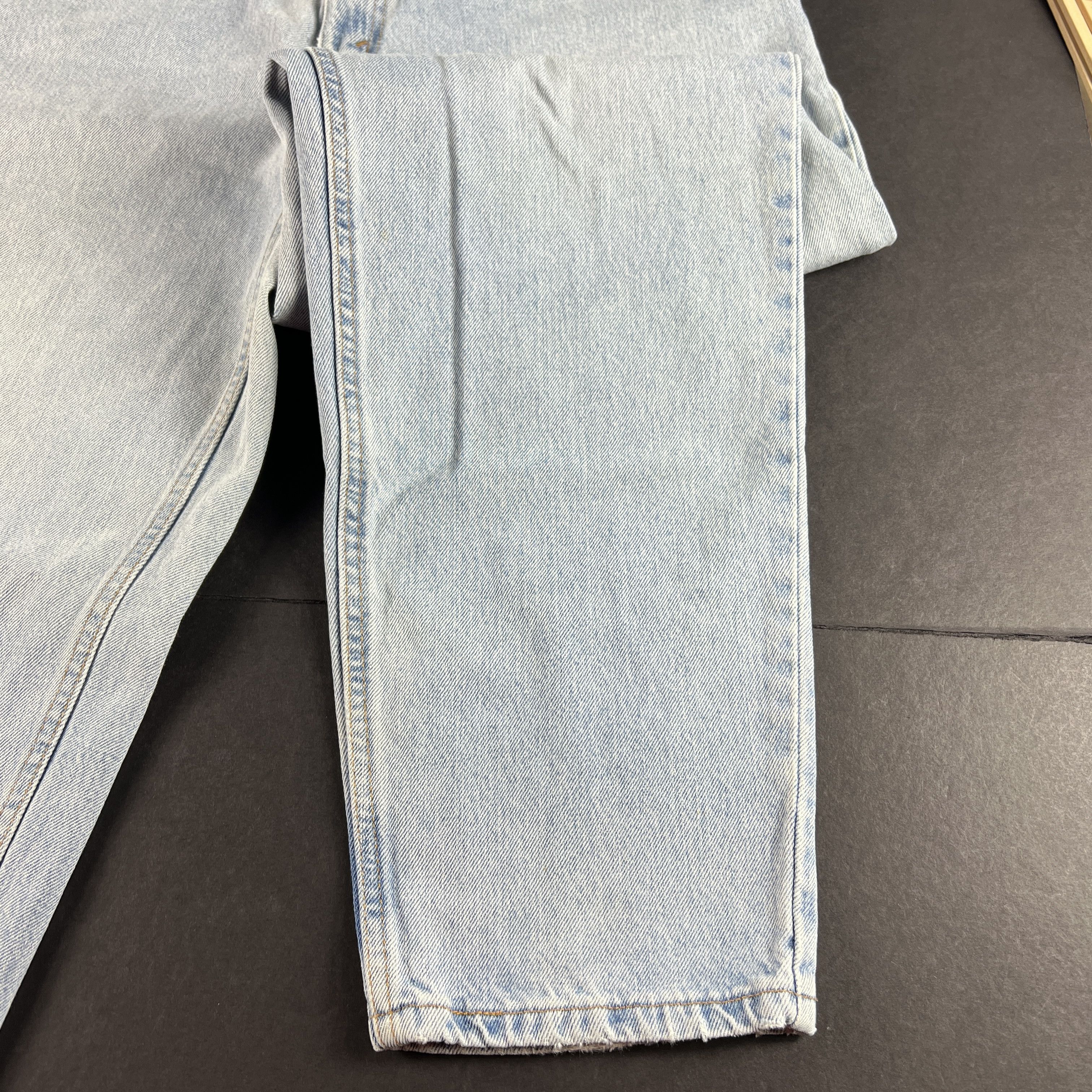 Levi's × Vintage Y2K Levi's Jeans 560 Loose Tapered Light Blue Faded Denim Size US 35 - 6 Thumbnail