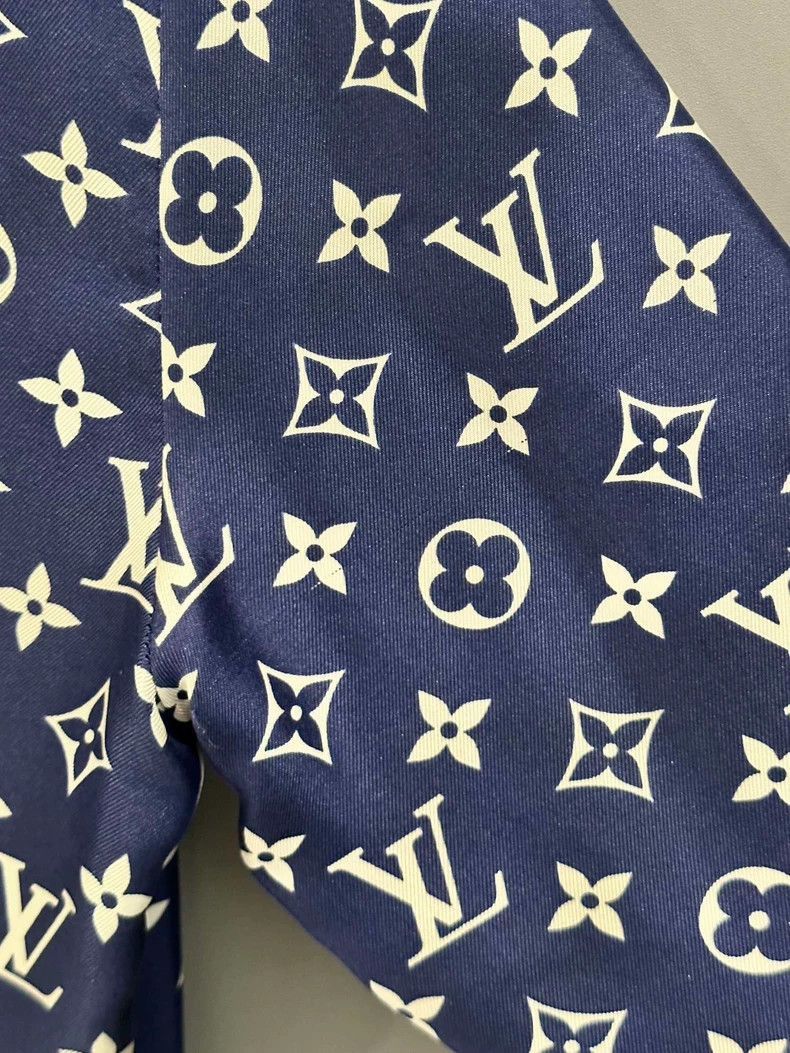 Louis Vuitton Louis Vuitton Printed Button -2505 Size S / US 4 / IT 40 - 4 Thumbnail