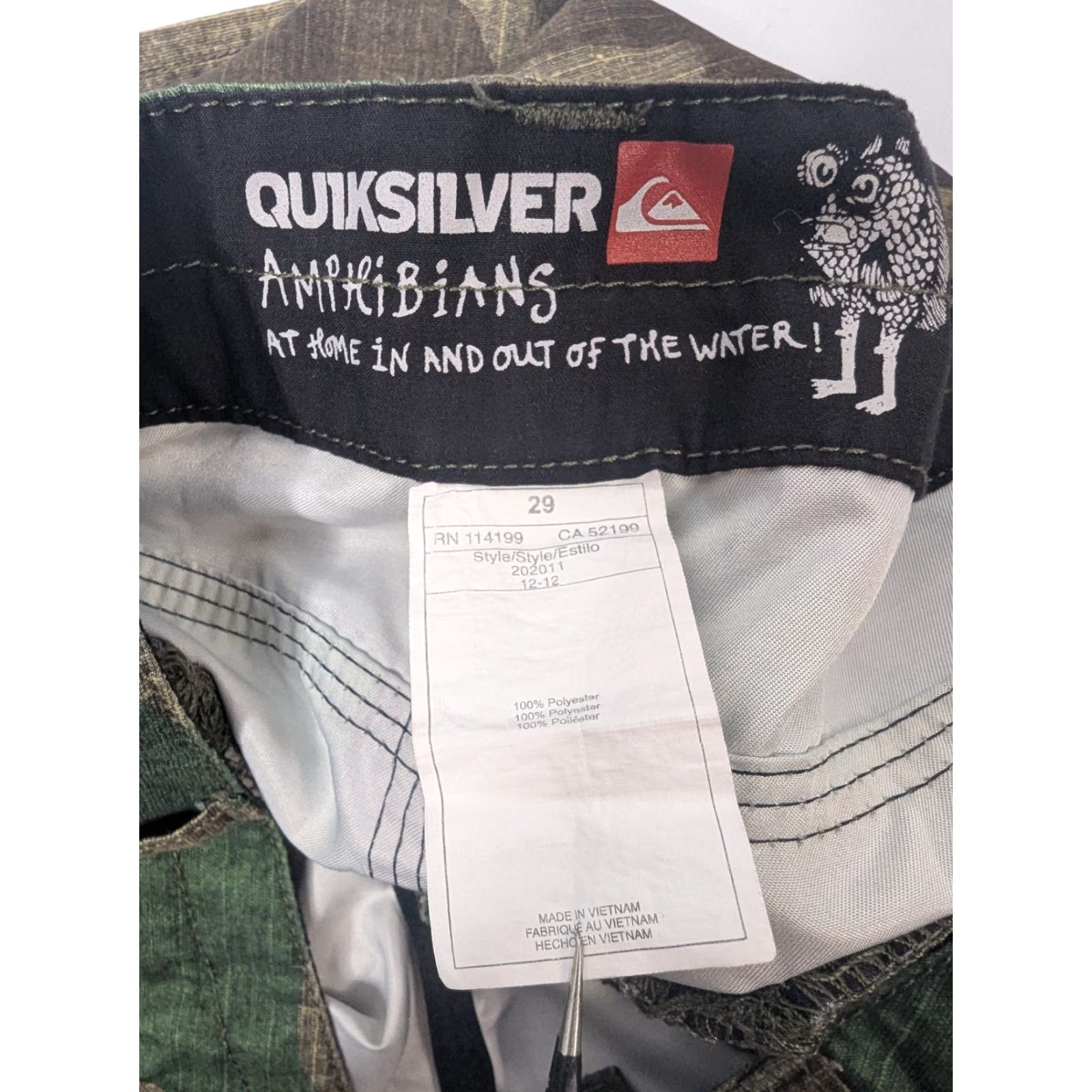 Quiksilver Quiksilver Amphibian Board Shorts Men Size 29 Camouflage Outdoor Beach Utility Chino Pocket Zipper Logo Regular Size US 29 - 7 Thumbnail