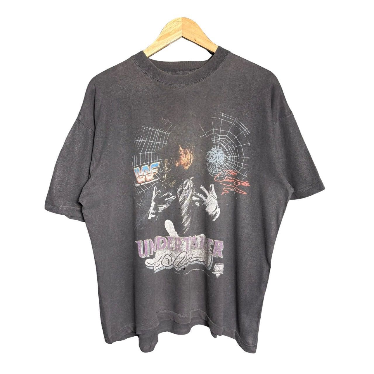 Vintage Vintage 90s Undertaker Spider Web WWF Distressed T-Shirt Size US XL / EU 56 / 4 - 1 Thumbnail