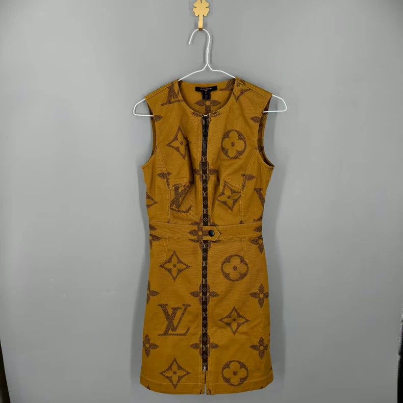 Louis Vuitton Louis Vuitton Sleeveless brown print print dress Size XXS / US 00 / IT 34 - 1 Thumbnail