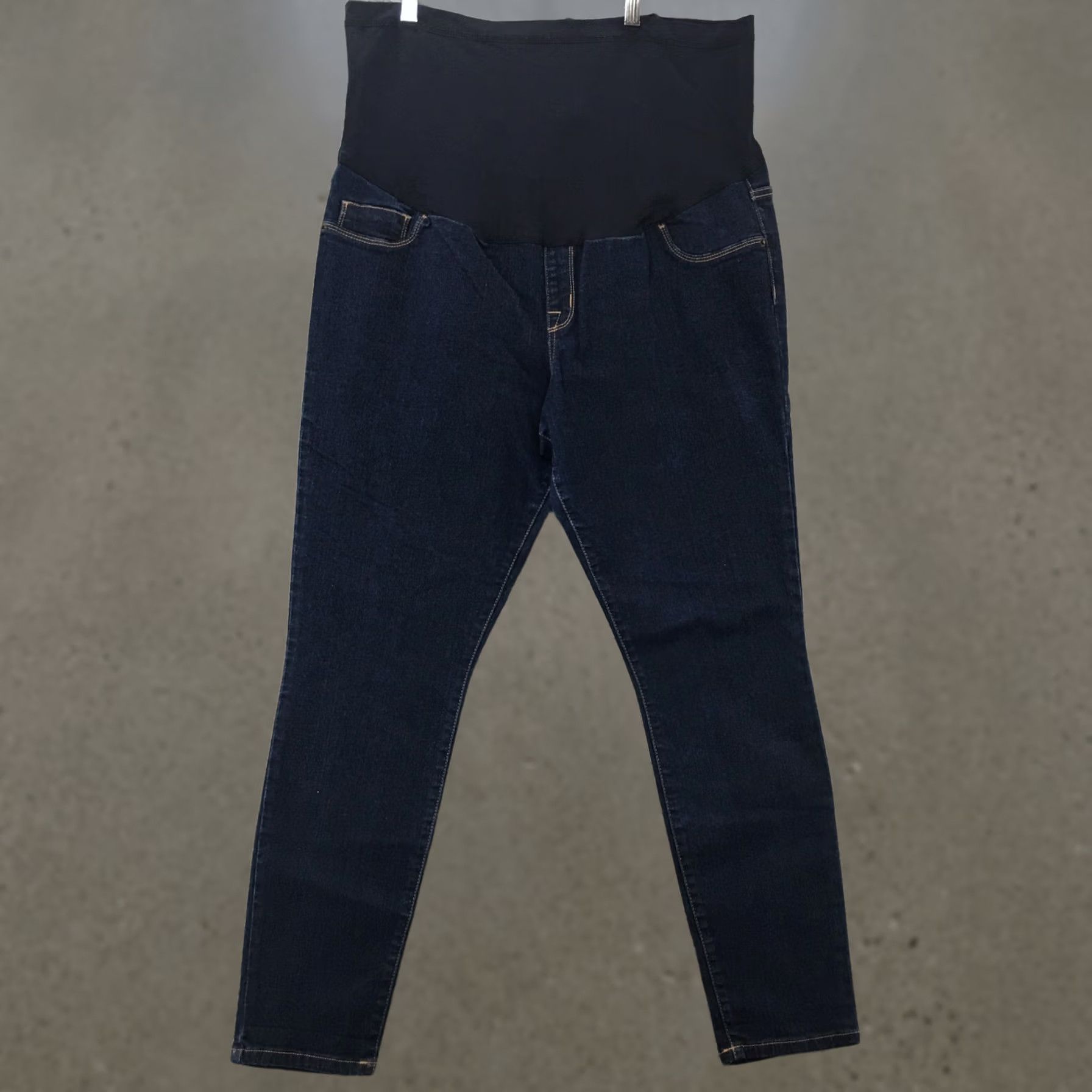Vintage Liz Lange Maternity Jegging Jeans Womens 2XL Blue Dark Wash Low Rise Denim 5-Pocket Design Jeans Women Womens Maternity Skinny Jegging Size 40" / US 18 - 1 Thumbnail