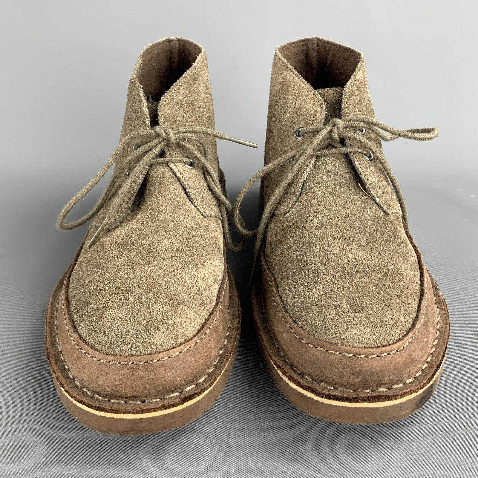 Clarks CLARKS Size 7 Taupe Suede Lace Up Chukka Boots Size US 7 / EU 40 - 4 Thumbnail
