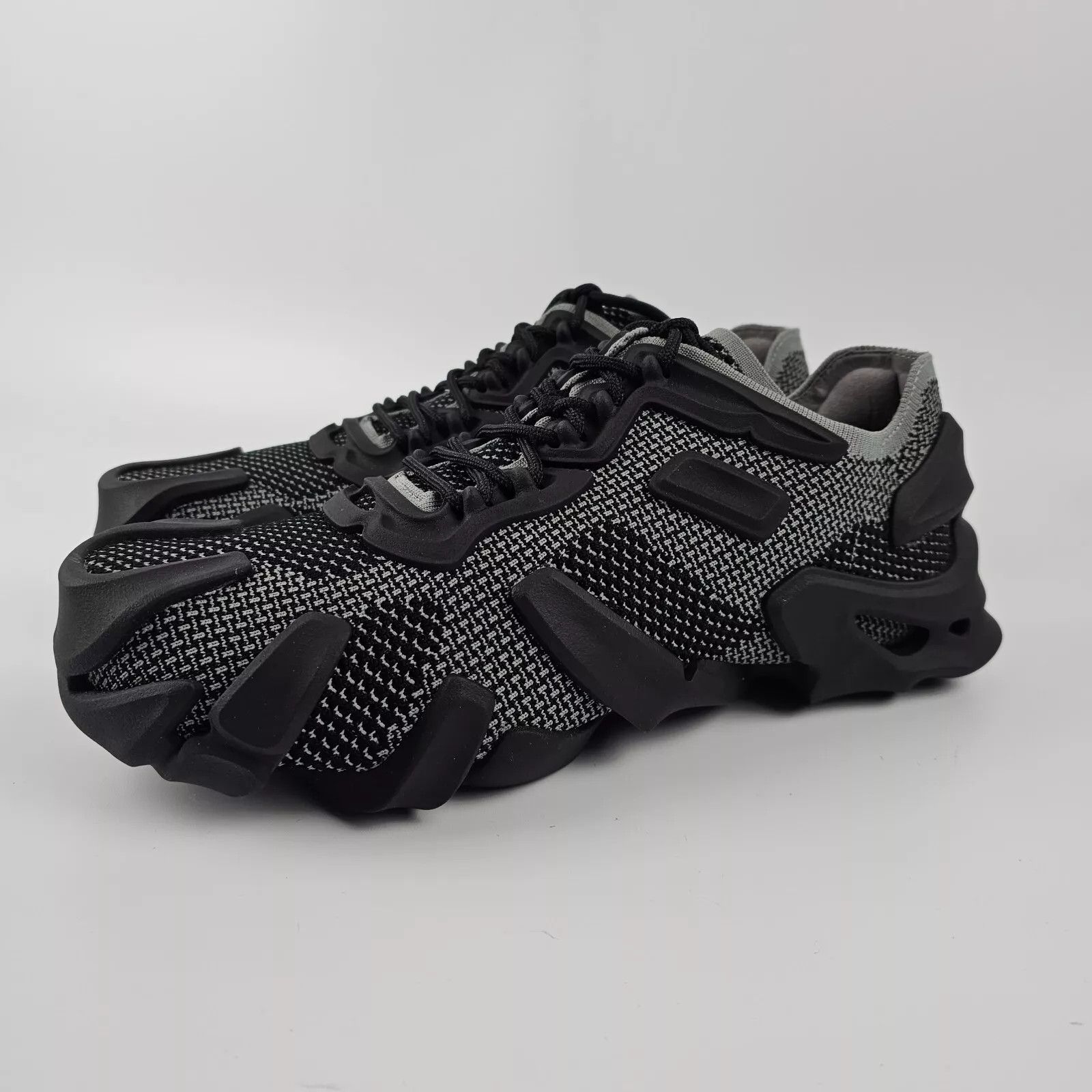 BOTTEGA VENETA Flex $890 Graphite/Black Snkrs New Auth