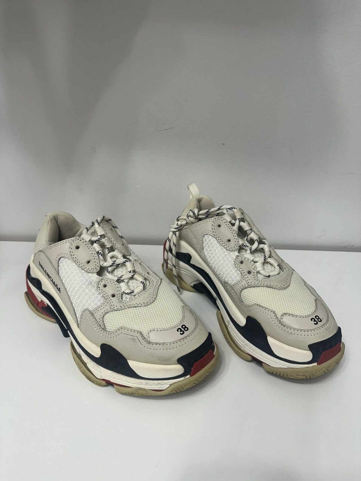 Balenciaga Balenciaga Triple S Size US 6 / EU 39 - 1 Thumbnail