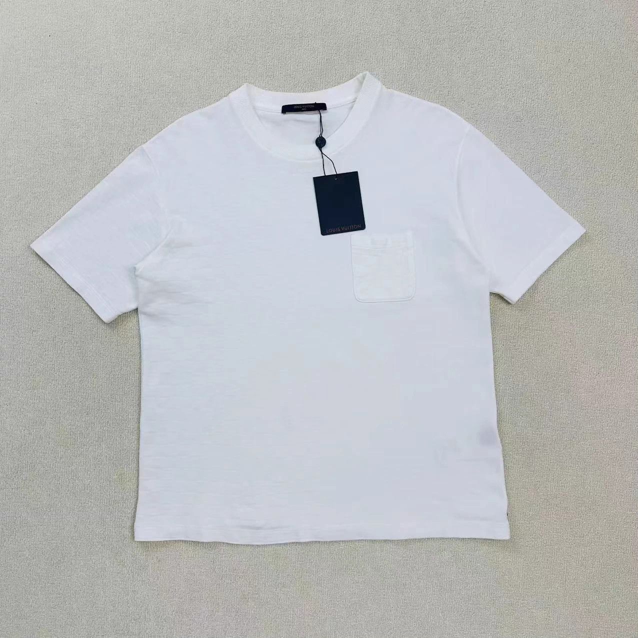 Louis Vuitton LV check pocket t-shirt L new Size L / US 10 / IT 46 - 1 Thumbnail
