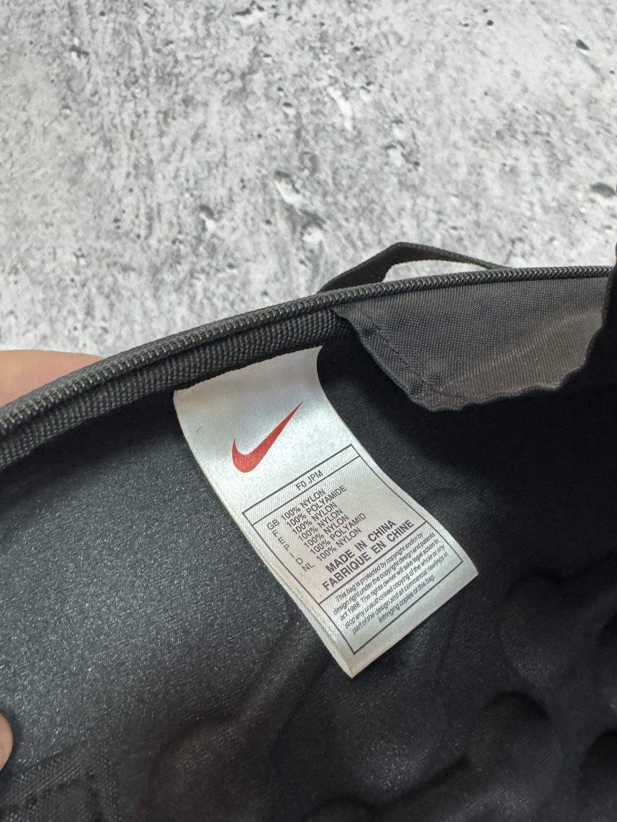 Nike × Vintage NIKE VINTAGE BASIC LOGO 00s 90s PINTEREST STYLE SLING BAG Size ONE SIZE - 5 Thumbnail