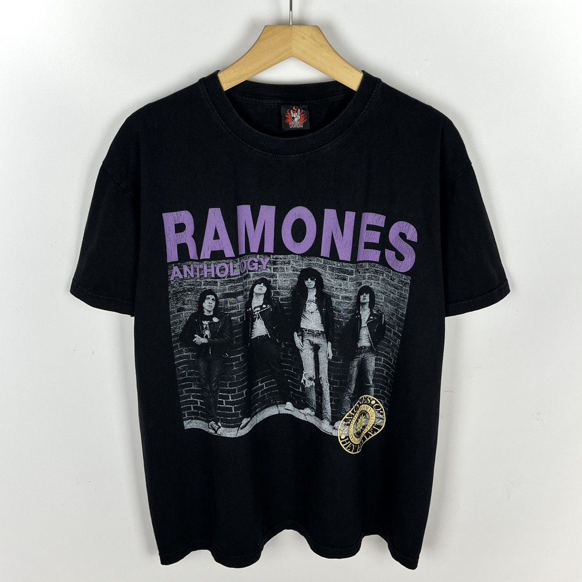 Band Tees Vintage Ramones Anthology rock band tee 90’s Size US L / EU 52-54 / 3 - 1 Thumbnail