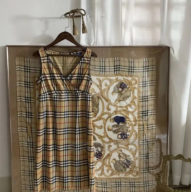 Burberry Burberry Khaki Check Pattern Women's Dress. Size M / US 6-8 / IT 42-44 - 3 Thumbnail