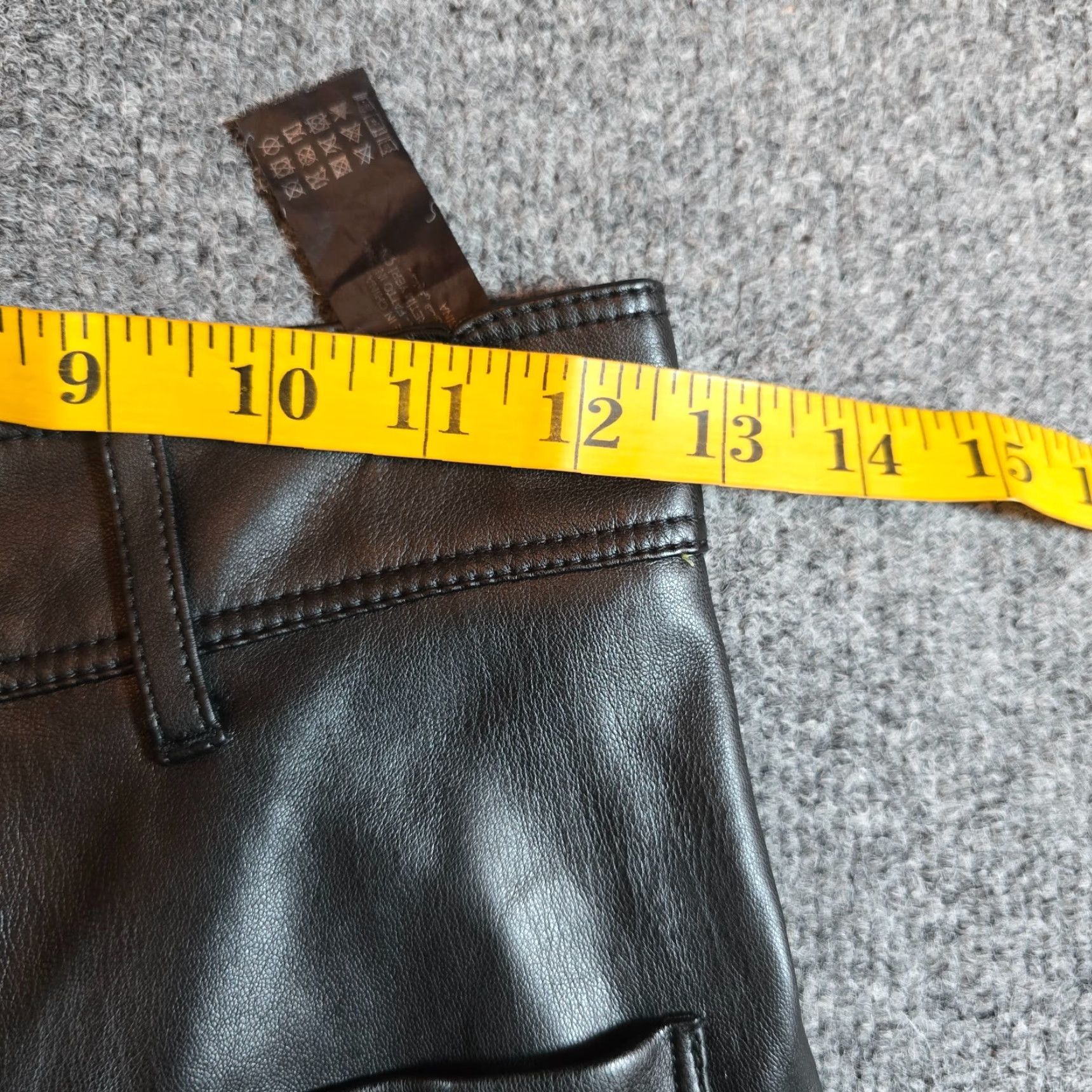 Zara Zara Womens Pants 4 Black Faux Leather Wide-Leg Capsule Minimal Pockets Size 27" / US 4 / IT 40 - 6 Thumbnail