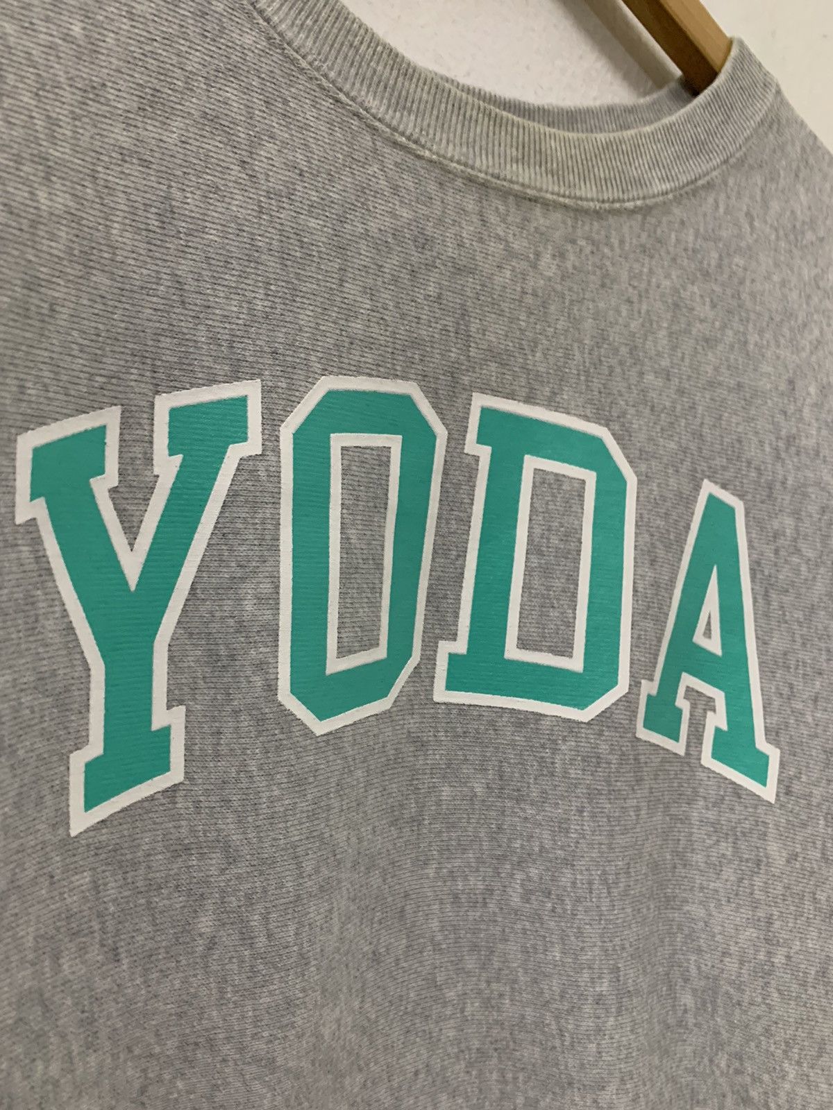Champion Champion Reverse Weave Yoda Sweatshirt Size M / US 6-8 / IT 42-44 - 3 Thumbnail