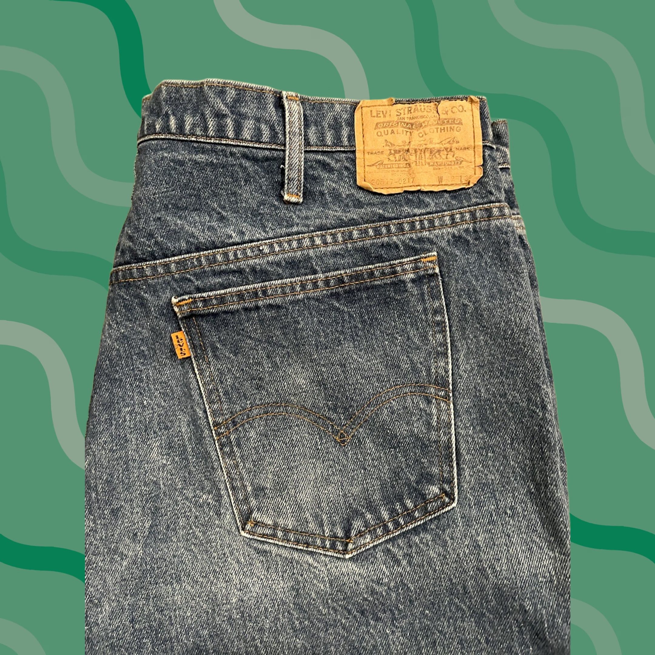 Levi's VINTAGE Levi's 517 Jeans Bootcut Denim 42x30 20517 0217 USA Men Blue 80s 90s 70s 5-Pocket N/A Shirt Size US 42 / EU 58 - 1 Thumbnail