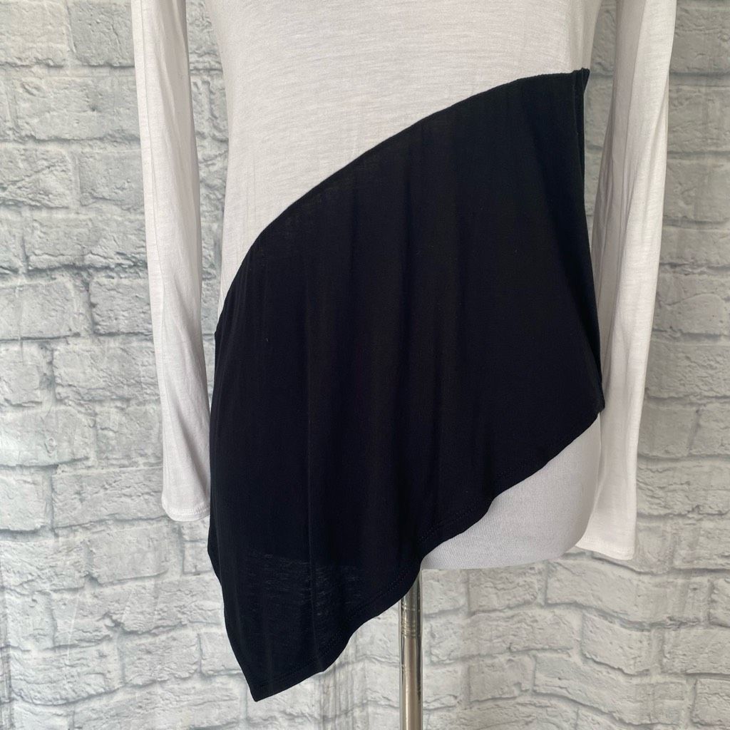 Bcbgmaxazria BCBGMaxazria women XXS colorblock Longsleeve scoopneck asymm Size XXS / US 00 / IT 34 - 2 Thumbnail