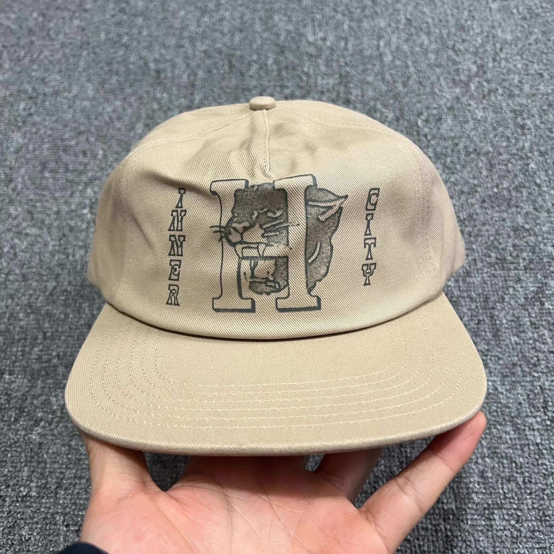 Honor the Gift Honor The Gift H Leopard Head Baseball Cap / Sun Hat Q7 Size ONE SIZE - 5 Thumbnail