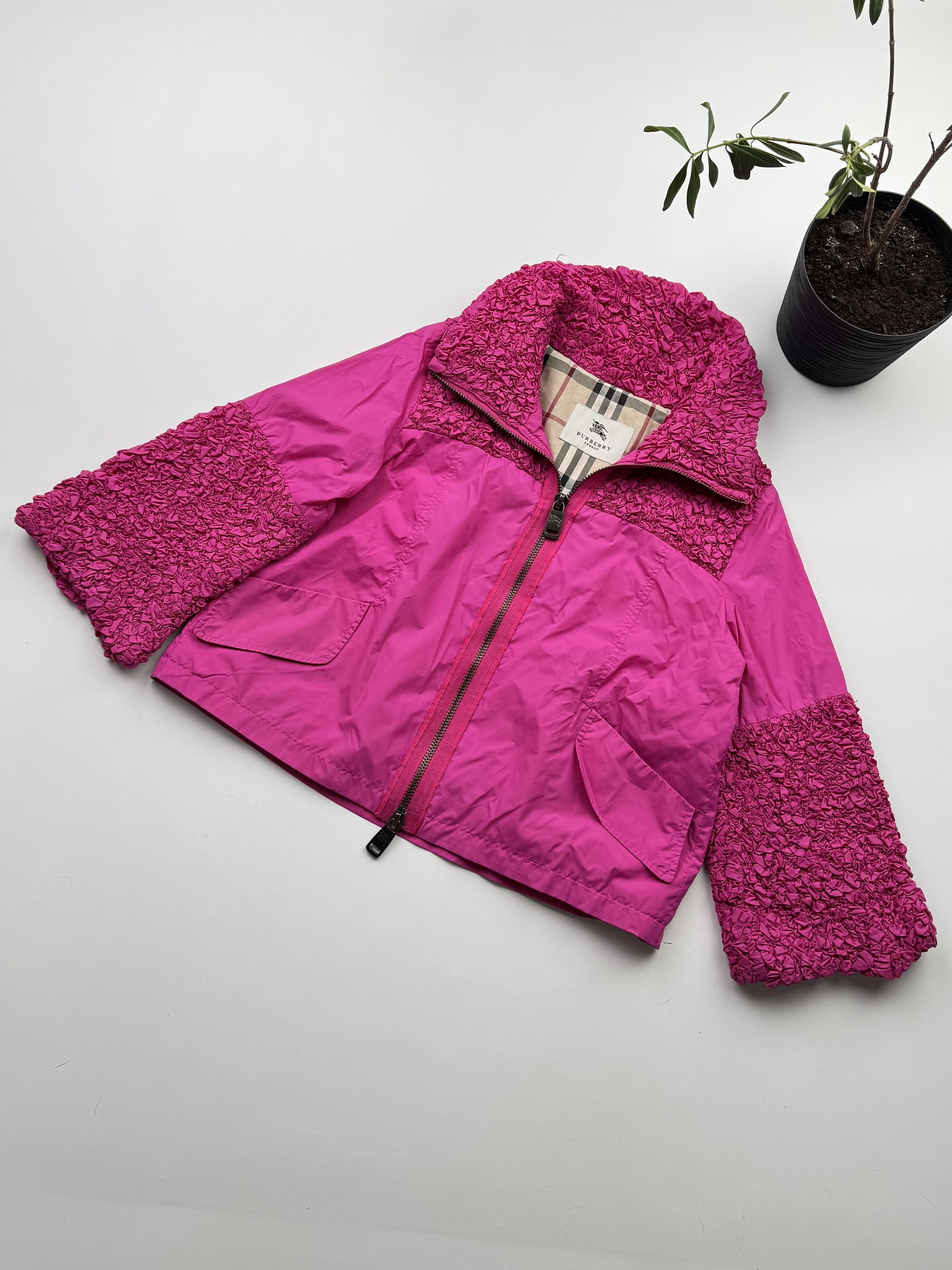 Burberry Burberry Vintage Cropped Jacket (161) Size S / US 4 / IT 40 - 1 Thumbnail