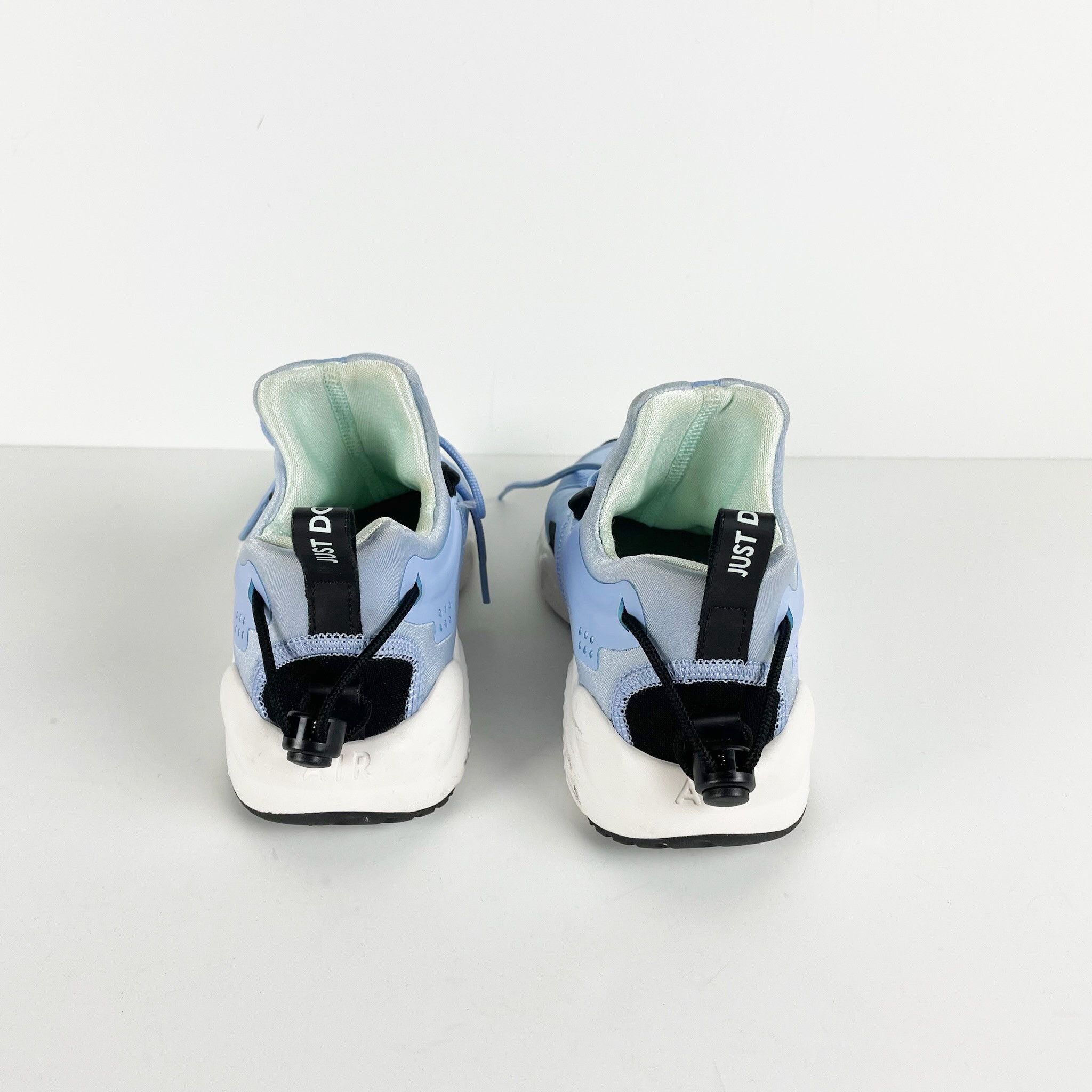 Nike Nike Air Huarache Essence Low Top Lace Size US 7.5 / IT 37.5 - 4 Thumbnail