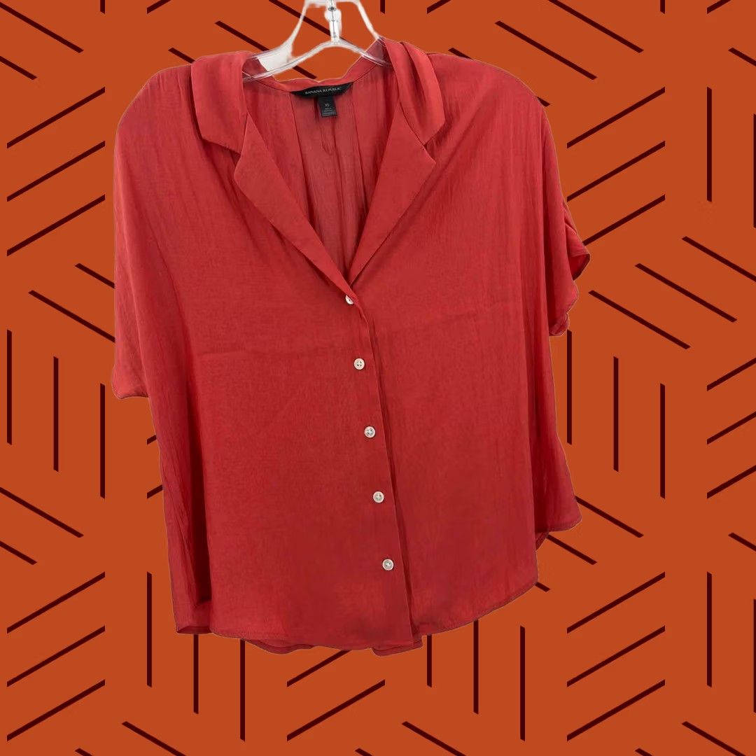 Banana Republic Banana Republic Red Button Down Shirt Size XS Size XS / US 0-2 / IT 36-38 - 1 Thumbnail