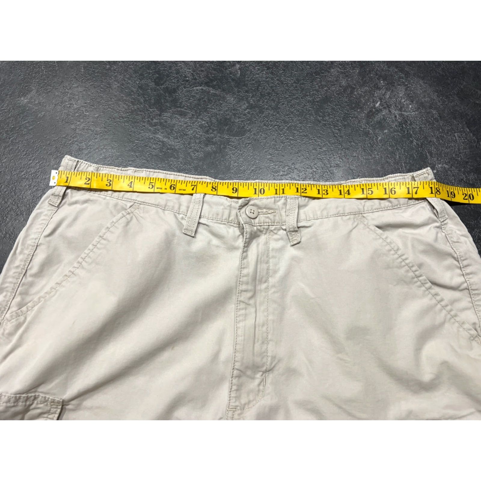 Wrangler VINTAGE Wrangler Cargo Shorts Men Size 38 Beige Hiking Casual NW912PT Size US 38 / EU 54 - 5 Thumbnail