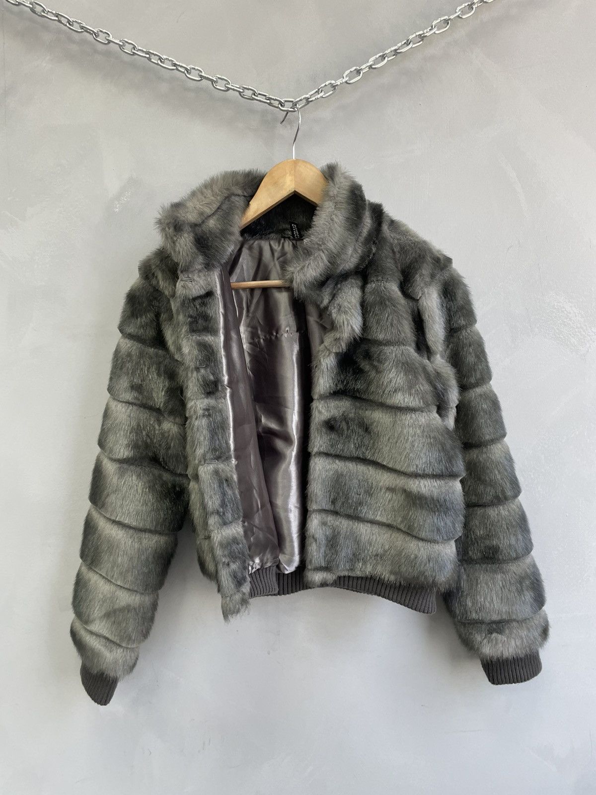 If Six Was Nine Rare fur bomber jacket if six was nine style cropped y2k Size S / US 4 / IT 40 - 5 Thumbnail