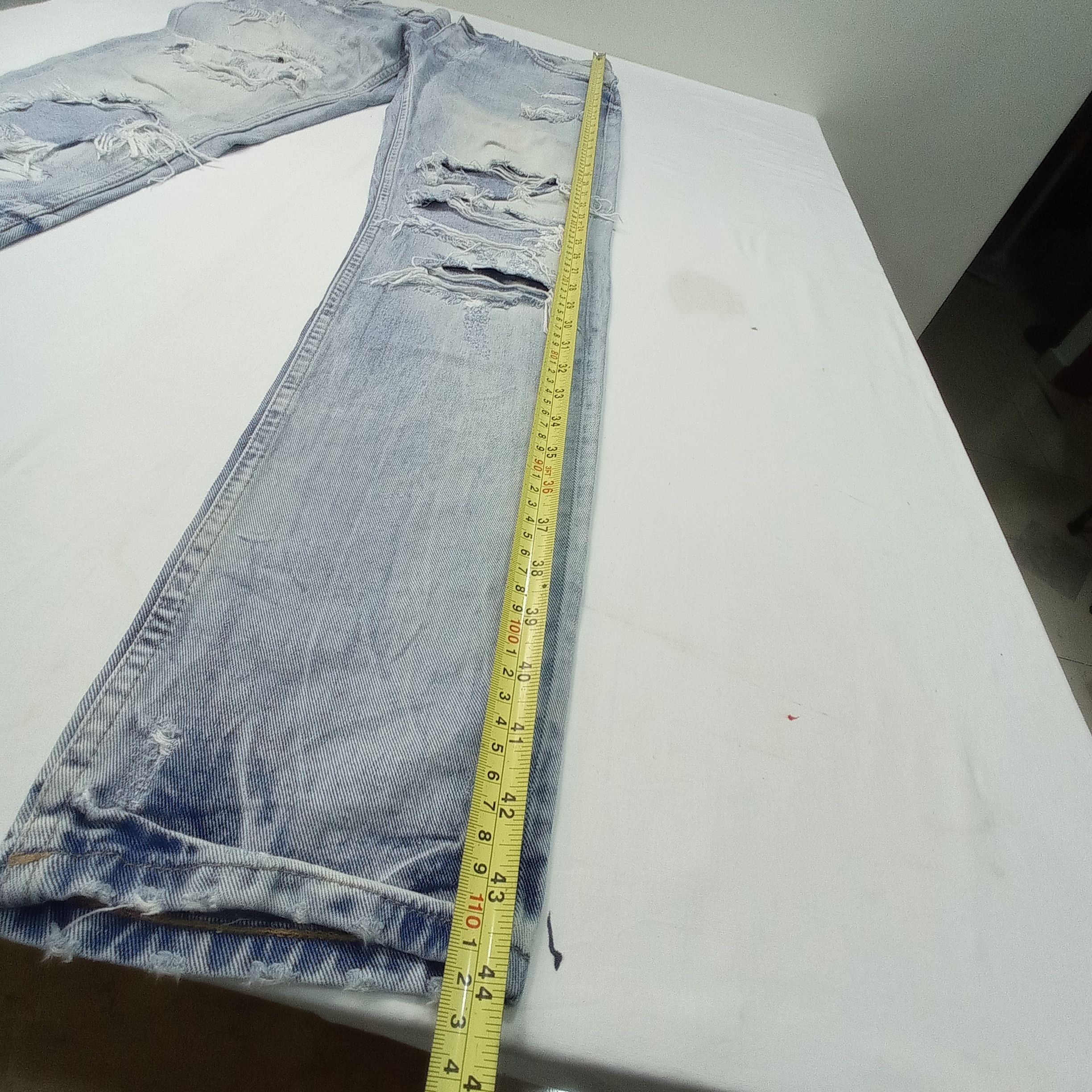 Zara 🔥Zara Faded Distressed Jeans Pants Size US 31 - 19 Thumbnail