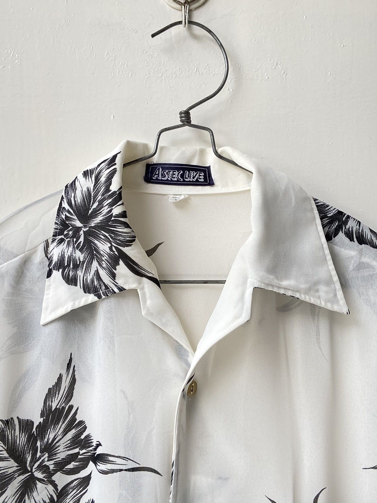 Designer × Japanese Brand ASTEC LIVE White Flower Motive Shirt Size US S / EU 44-46 / 1 - 4 Thumbnail