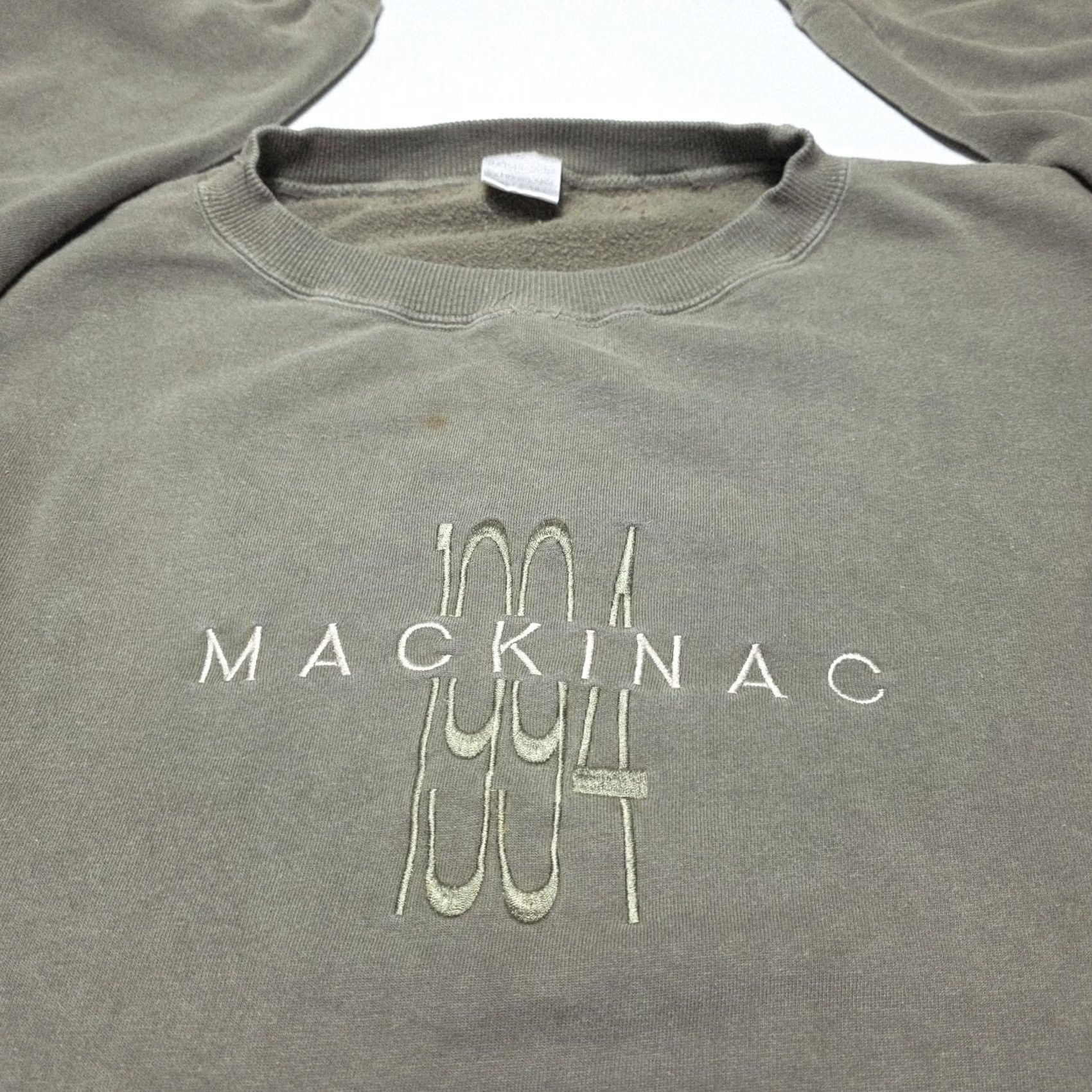 Vintage VINTAGE Mackinac Crewneck Sweatshirt Men's XL Embroidered Heavyweight 1994 Size US XL / EU 56 / 4 - 2 Thumbnail