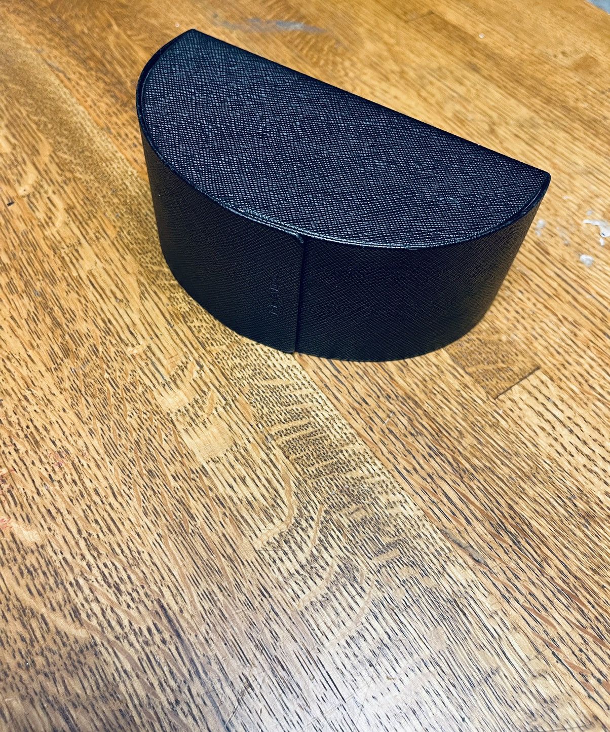 Prada Prada Unisex Sunglasses Case Size ONE SIZE - 2 Thumbnail