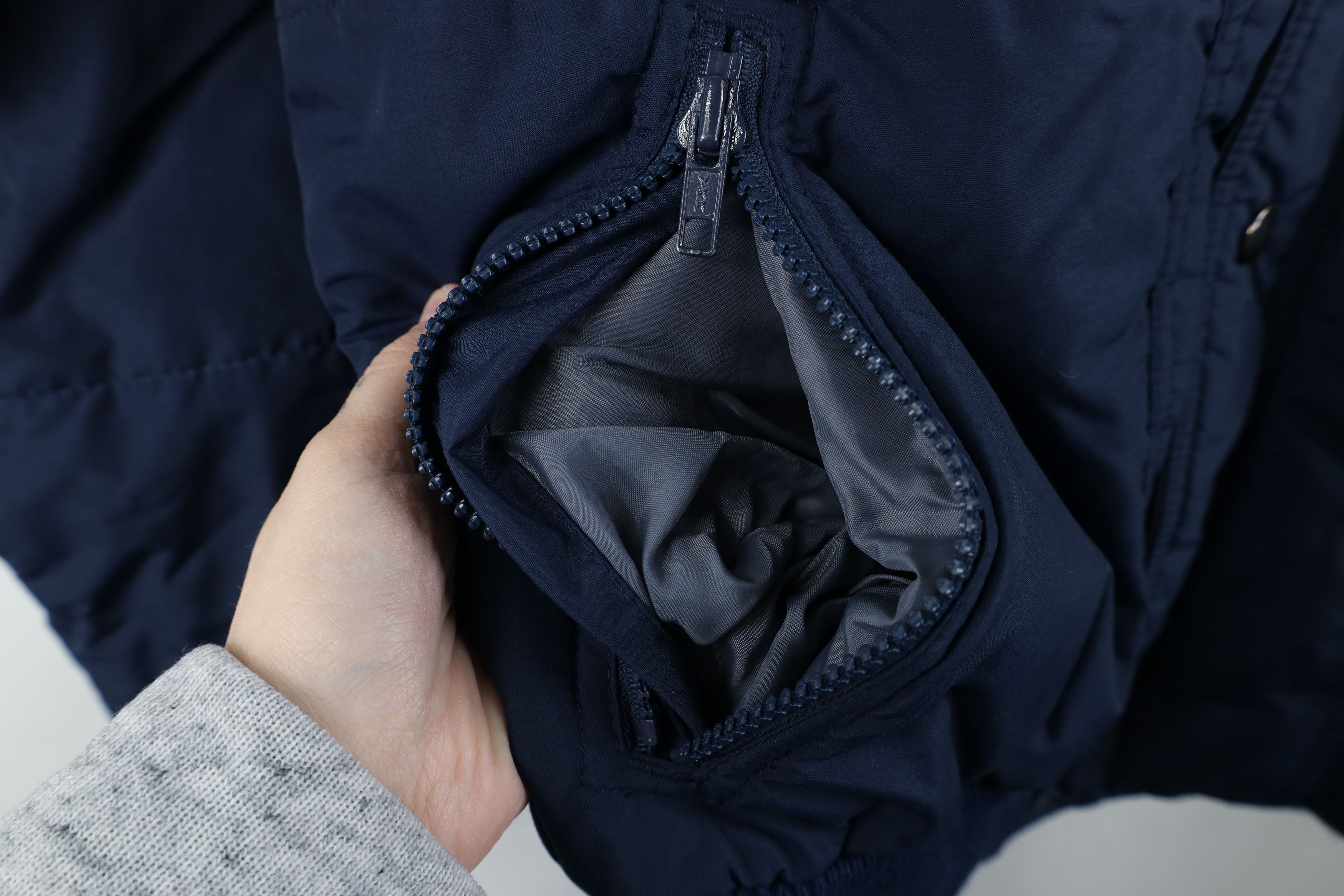 Vintage Vintage 80s 90s Streetwear Block Corduroy Trim Puffer Jacket Size US M / EU 48-50 / 2 - 5 Thumbnail