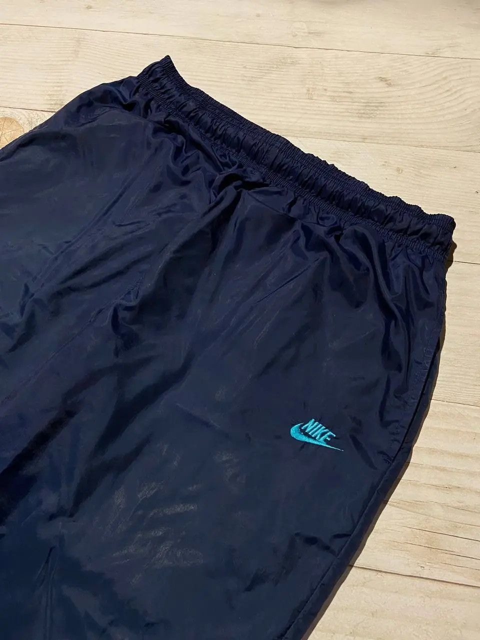 Nike Vintage Nike Track Pants 80s Nylon Swoosh Y2K Men Size L Size US 34 / EU 50 - 2 Thumbnail