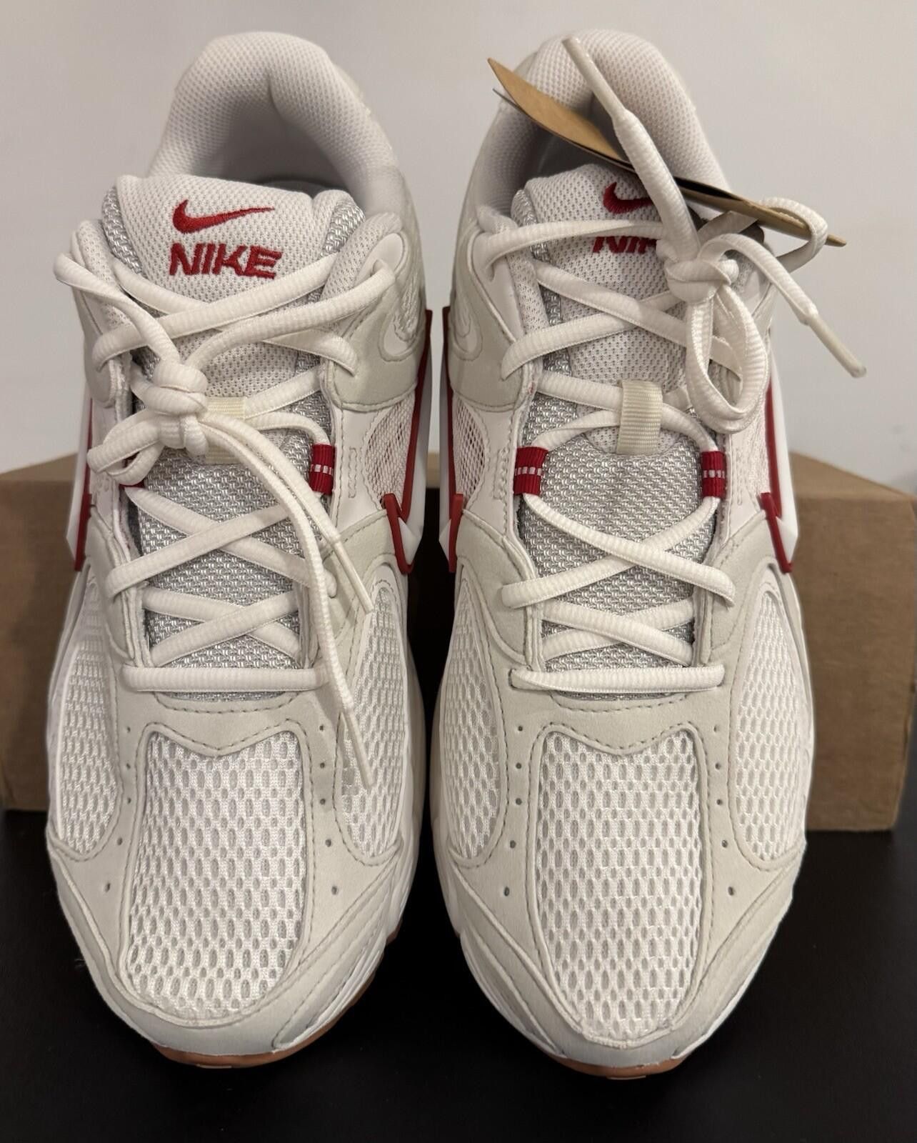 Nike Men's Nike V5 RNR Sail/Sail-Light Bone-Gym Red Men's 11 Size US 11 / EU 44 - 4 Thumbnail