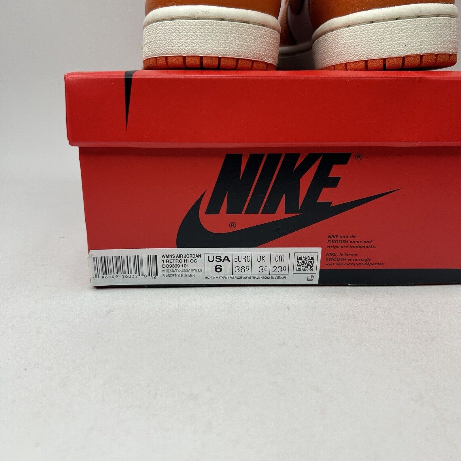 Nike Nike Shoes Air Jordan 1 Retro High OG WMNS “Starfish” 2023 Size US 6 / IT 36 - 5 Thumbnail