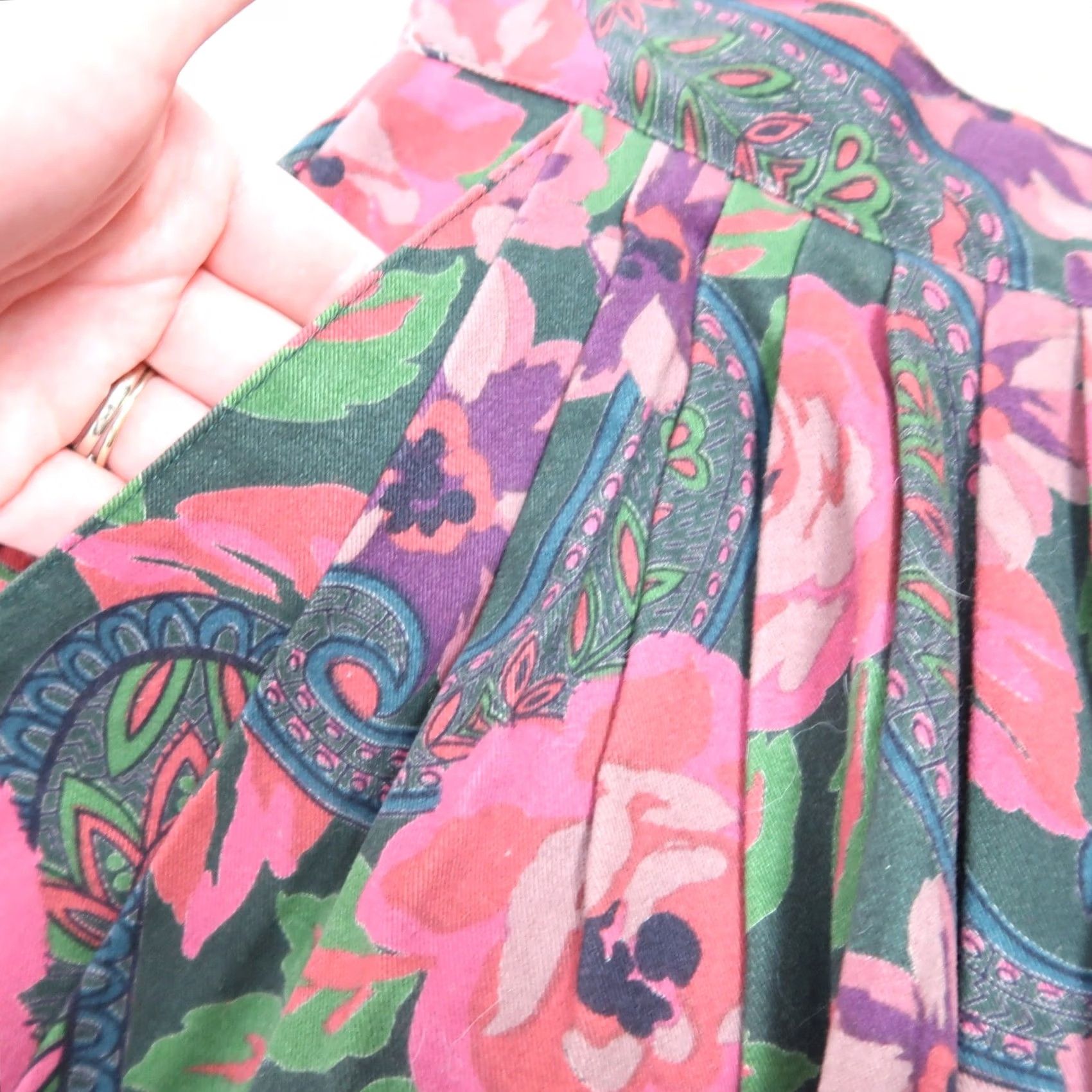 Charter Club VINTAGE Charter Club Skirt 4 pink and green floral pleated a-line midi 90s Size 27" / US 4 / IT 40 - 6 Thumbnail