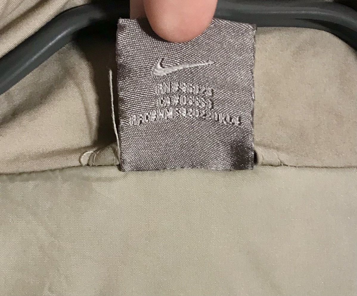 Nike Vintage 00s Nike Winter Padded Jacket Men's XL Beige Size US XL / EU 56 / 4 - 10 Thumbnail