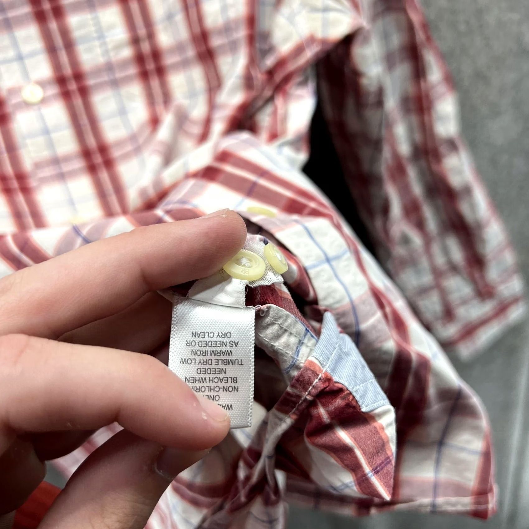 Banana Republic VINTAGE Banana Republic Shirt Mens Extra Large Plaid Red White Button-Down Preppy Size US XL / EU 56 / 4 - 7 Thumbnail