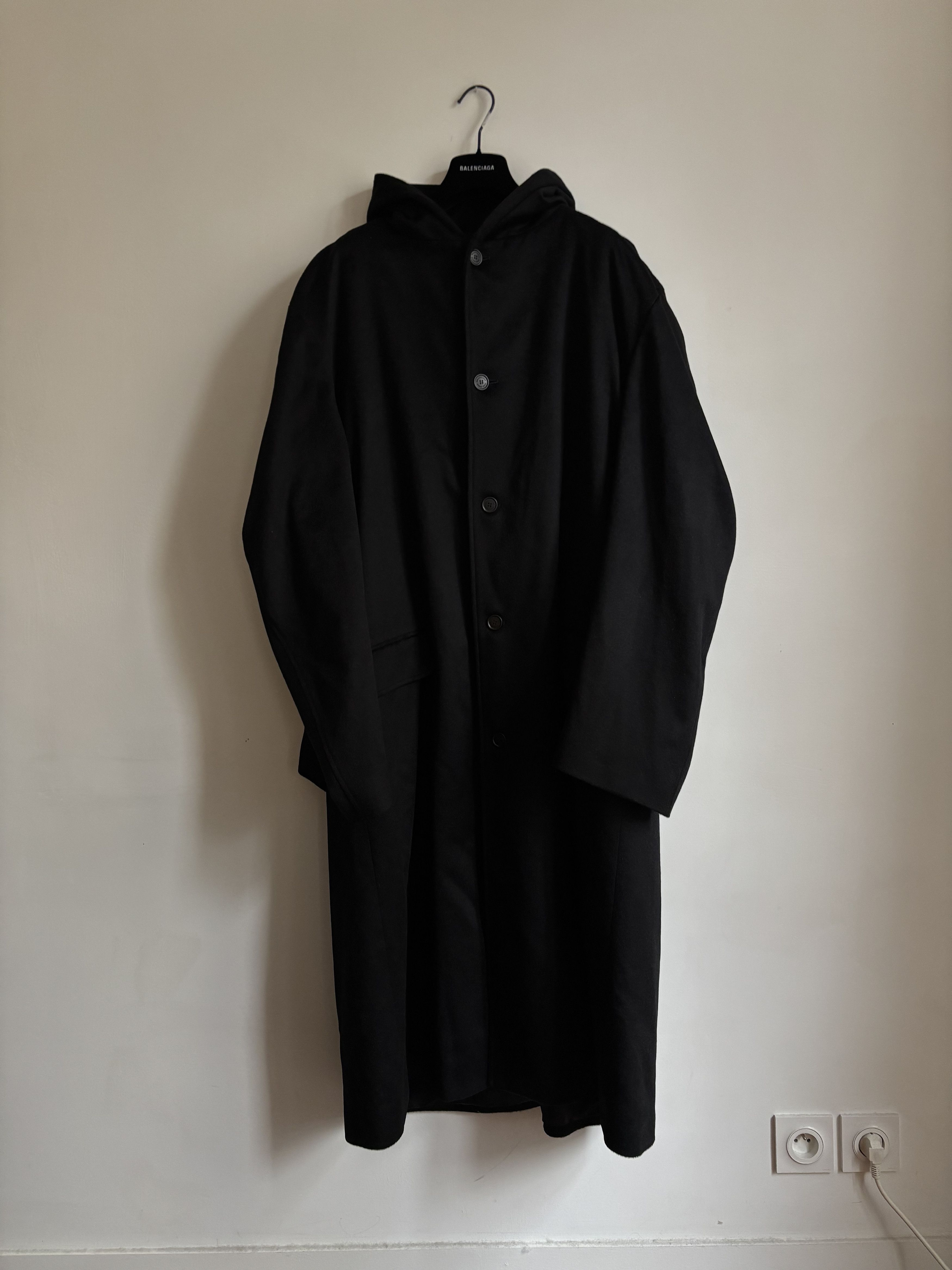 Balenciaga Balenciaga hooded cashmere coat Size US L / EU 52-54 / 3 - 1 Thumbnail