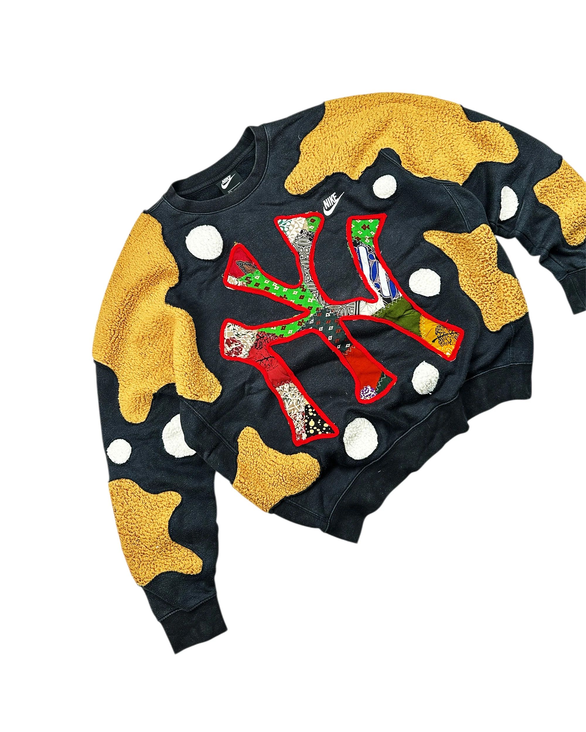 Japanese Brand Re-Worked 1 of 1 Batik Patchwork NY Nike Crewneck Size XL Size US XL / EU 56 / 4 - 3 Thumbnail