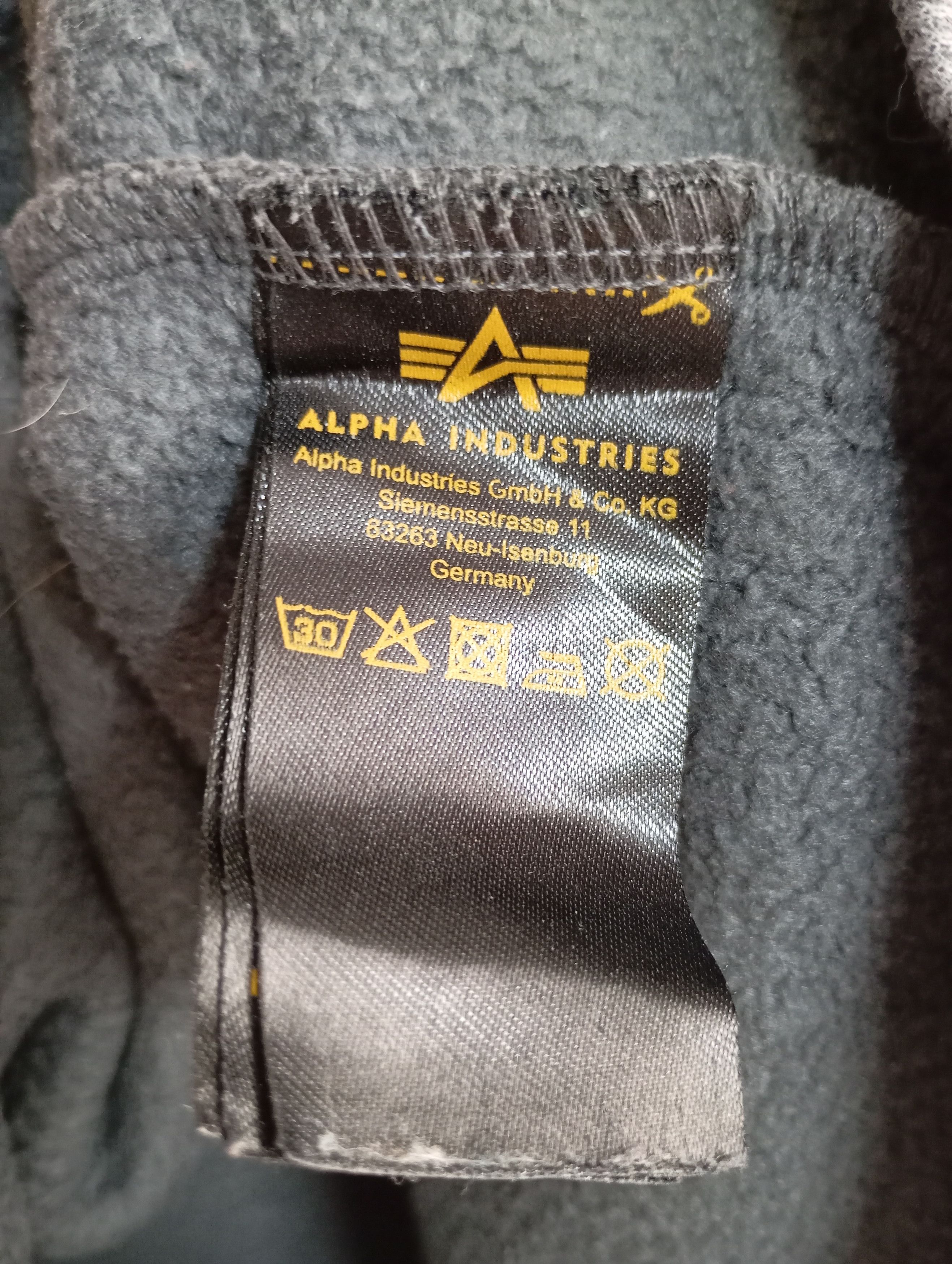 Alpha Industries × Vintage Vintage 90's Alpha Industries Crewneck Size US L / EU 52-54 / 3 - 7 Thumbnail