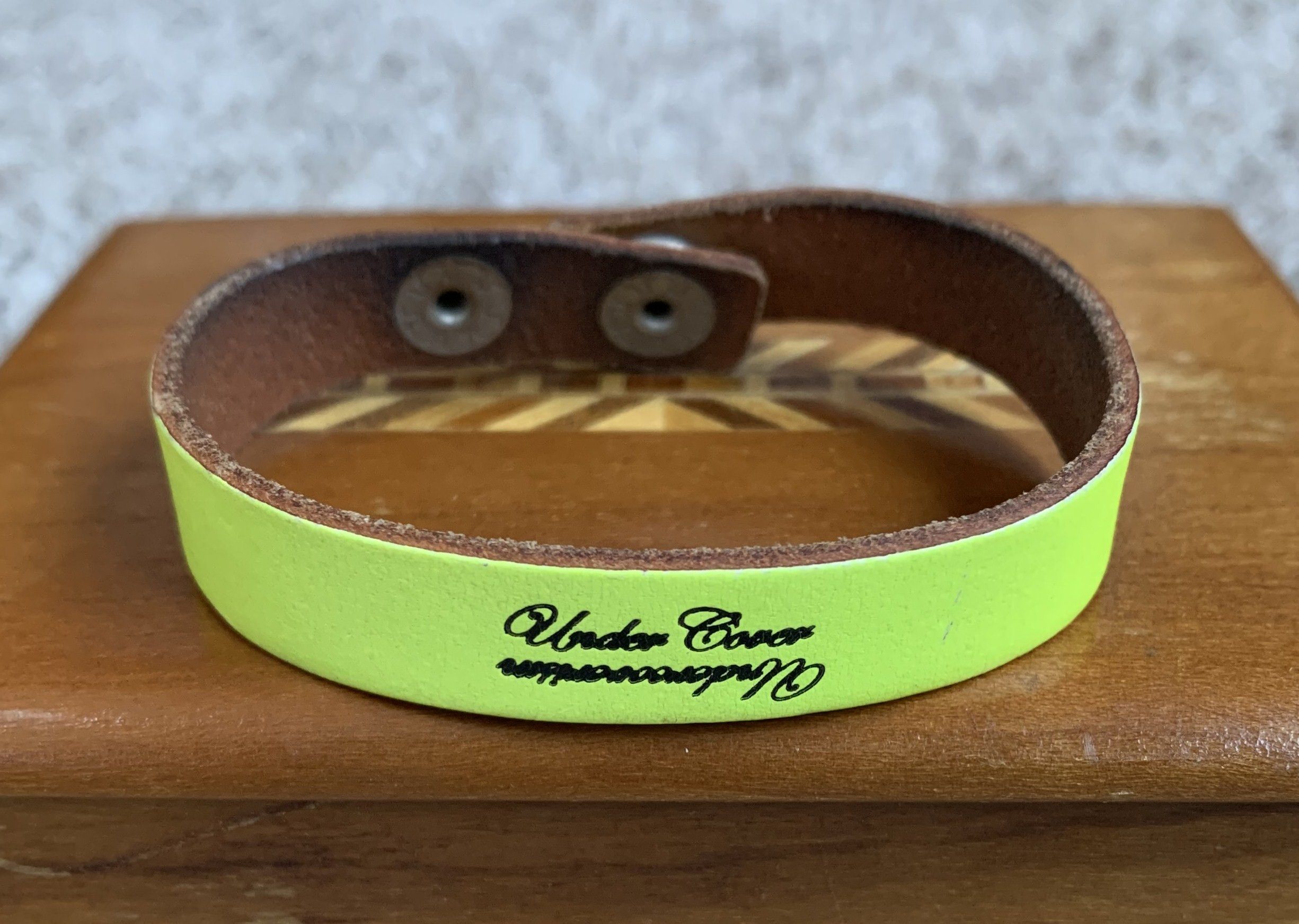 Undercover S/S 2003 Undercover Logo Green Leather Bracelet Size ONE SIZE - 2 Thumbnail